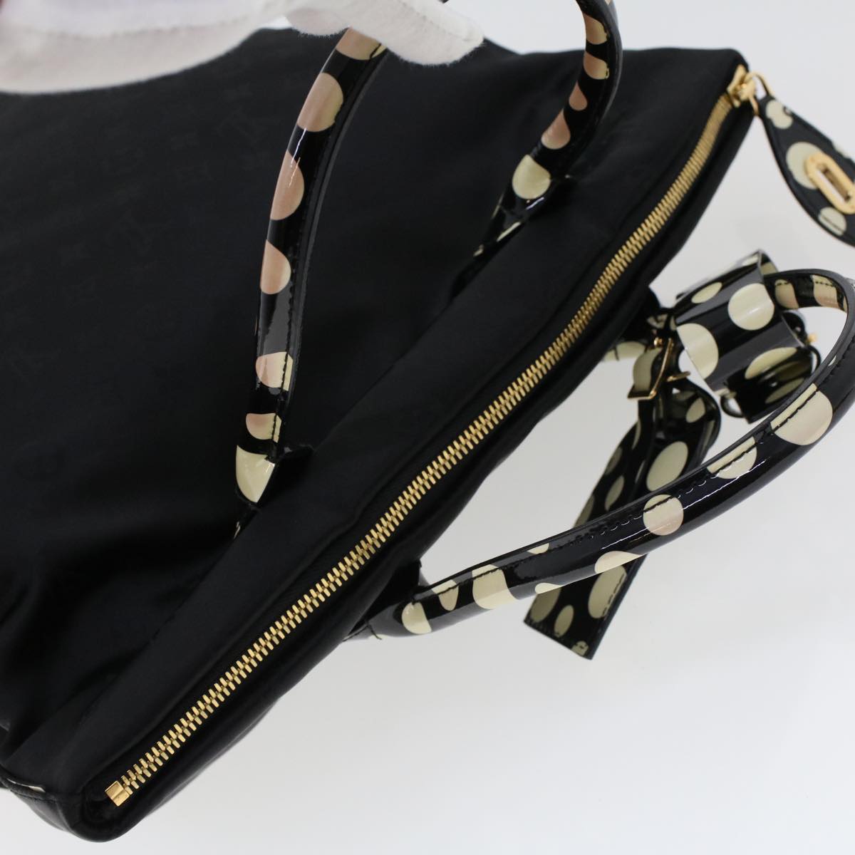 LOUIS VUITTON Vernis Dot Infinity Lockit MM Bag Black M40682 Auth ar9434B