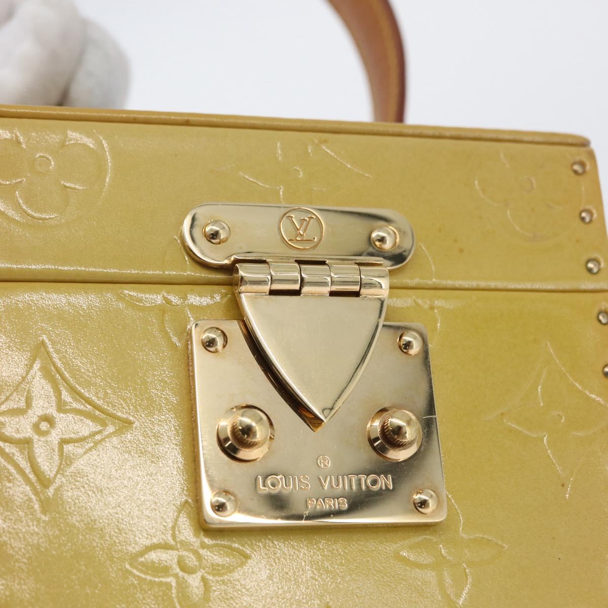 LOUIS VUITTON Monogram Vernis Bleecker Cosmetic Pouch Beige M91002 Auth ARZ033