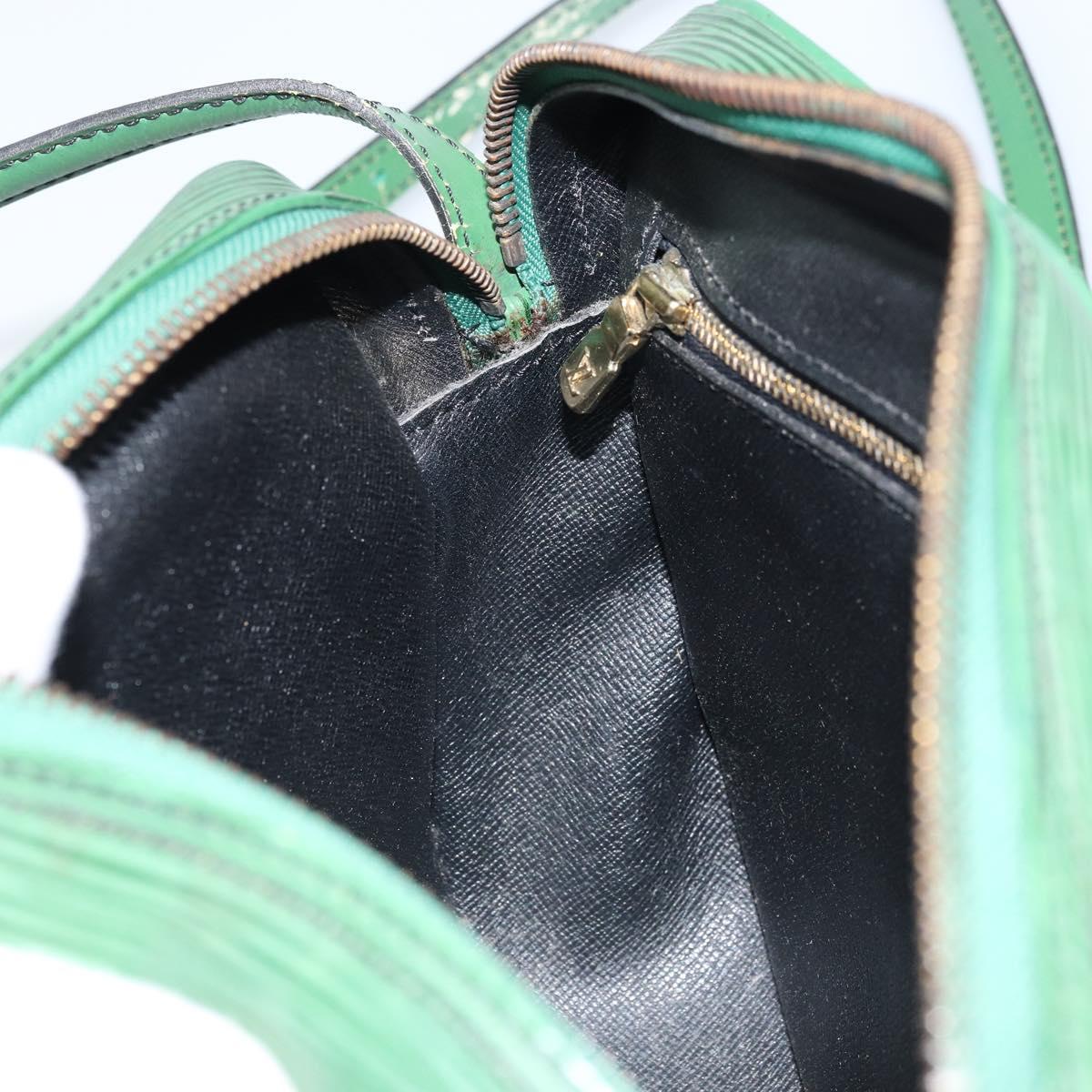LOUIS VUITTON Epi Jeune Fille MM Shoulder Bag Green M52154 LV Auth ARZ443