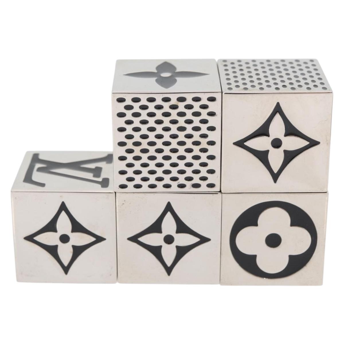 LOUIS VUITTON LV Cube Game metal Silver M99454 LV Auth ARZ555