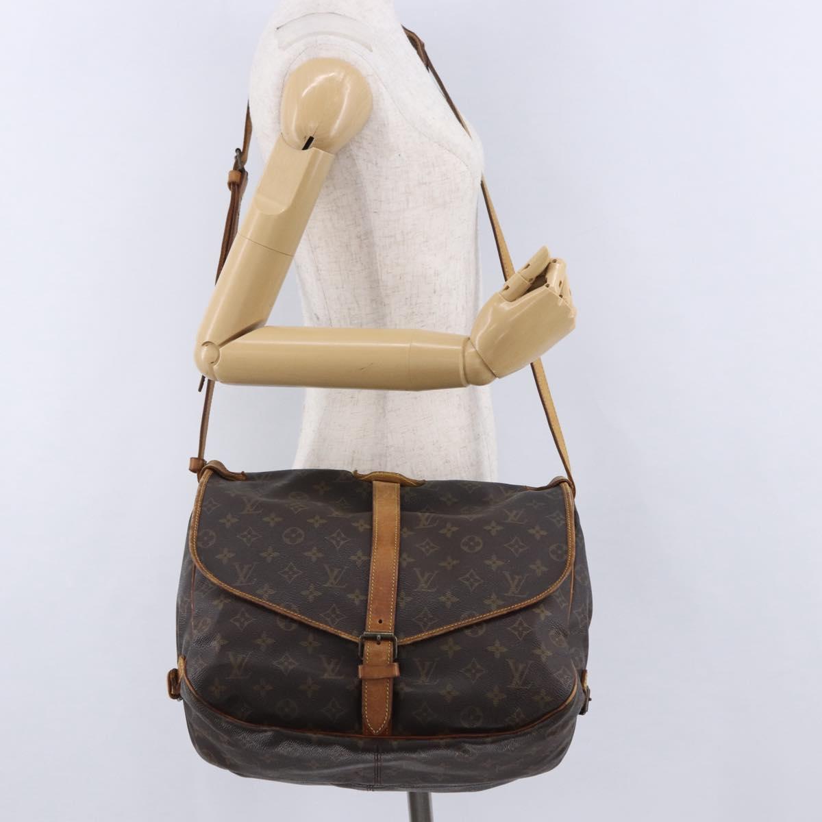 LOUIS VUITTON Monogram Saumur 35 Shoulder Bag M42254 LV Auth BA055