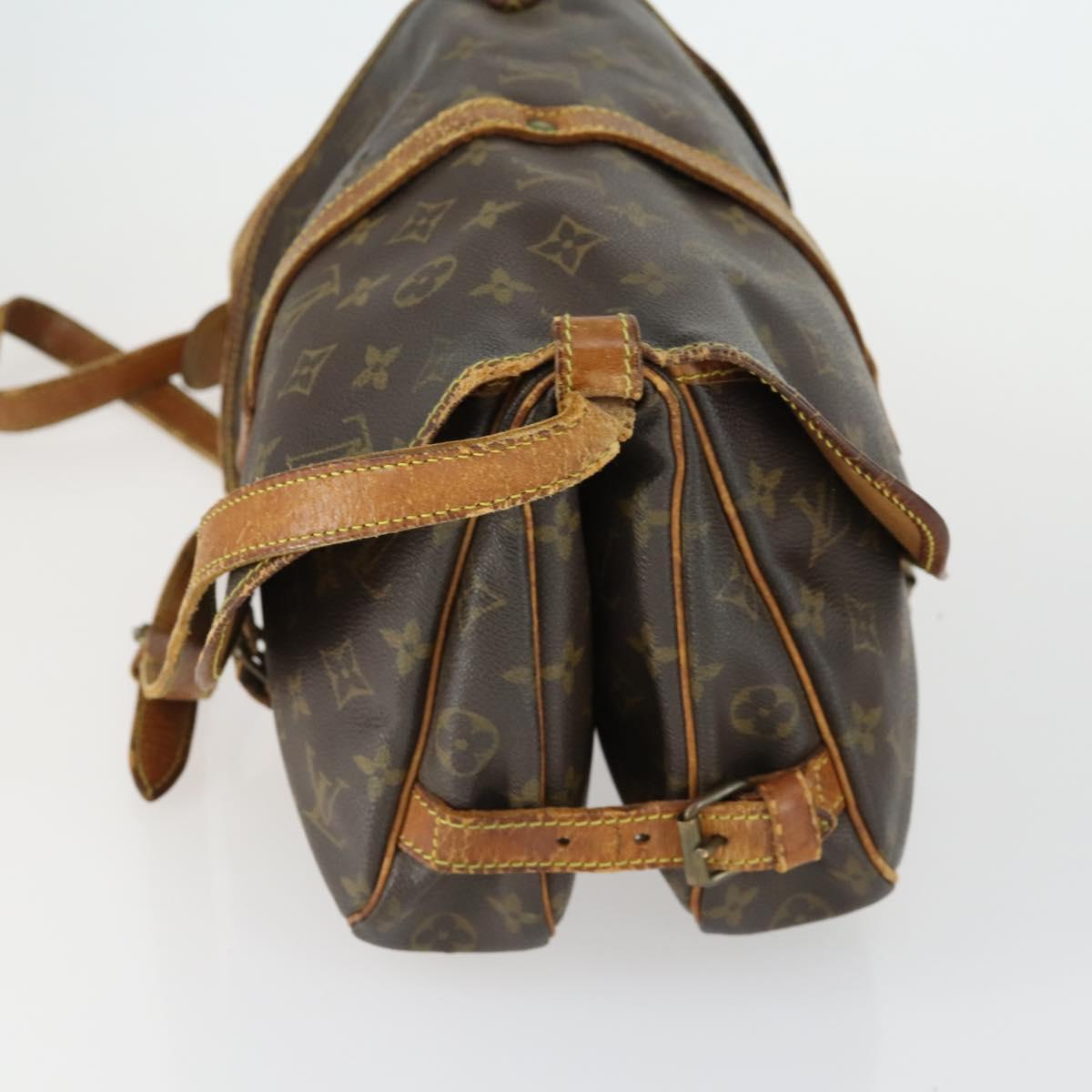 LOUIS VUITTON Monogram Saumur 30 Shoulder Bag M42256 LV Auth BA10158