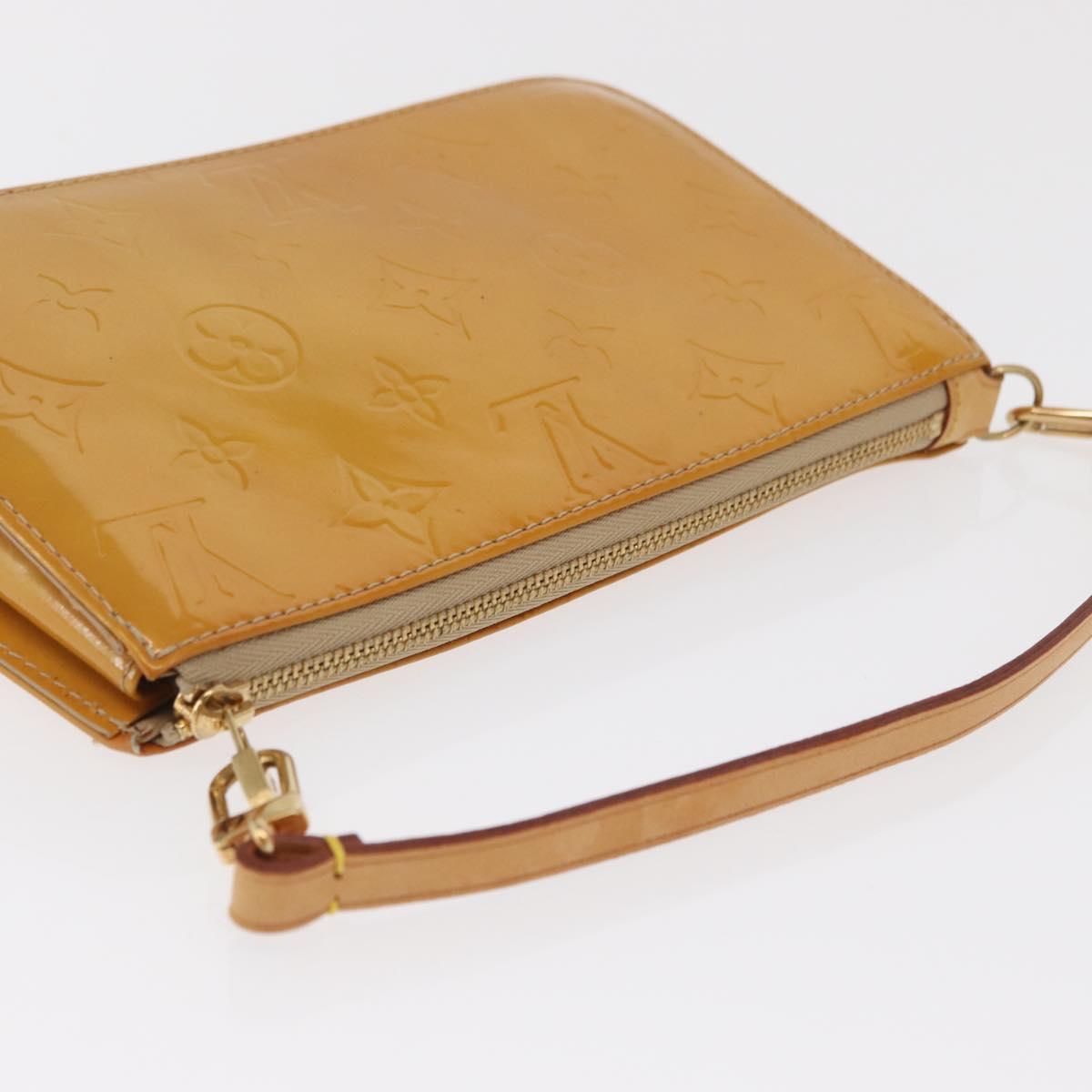 LOUIS VUITTON Vernis Lexington Accessory Pouch Beige M91010 LV Auth BA10359