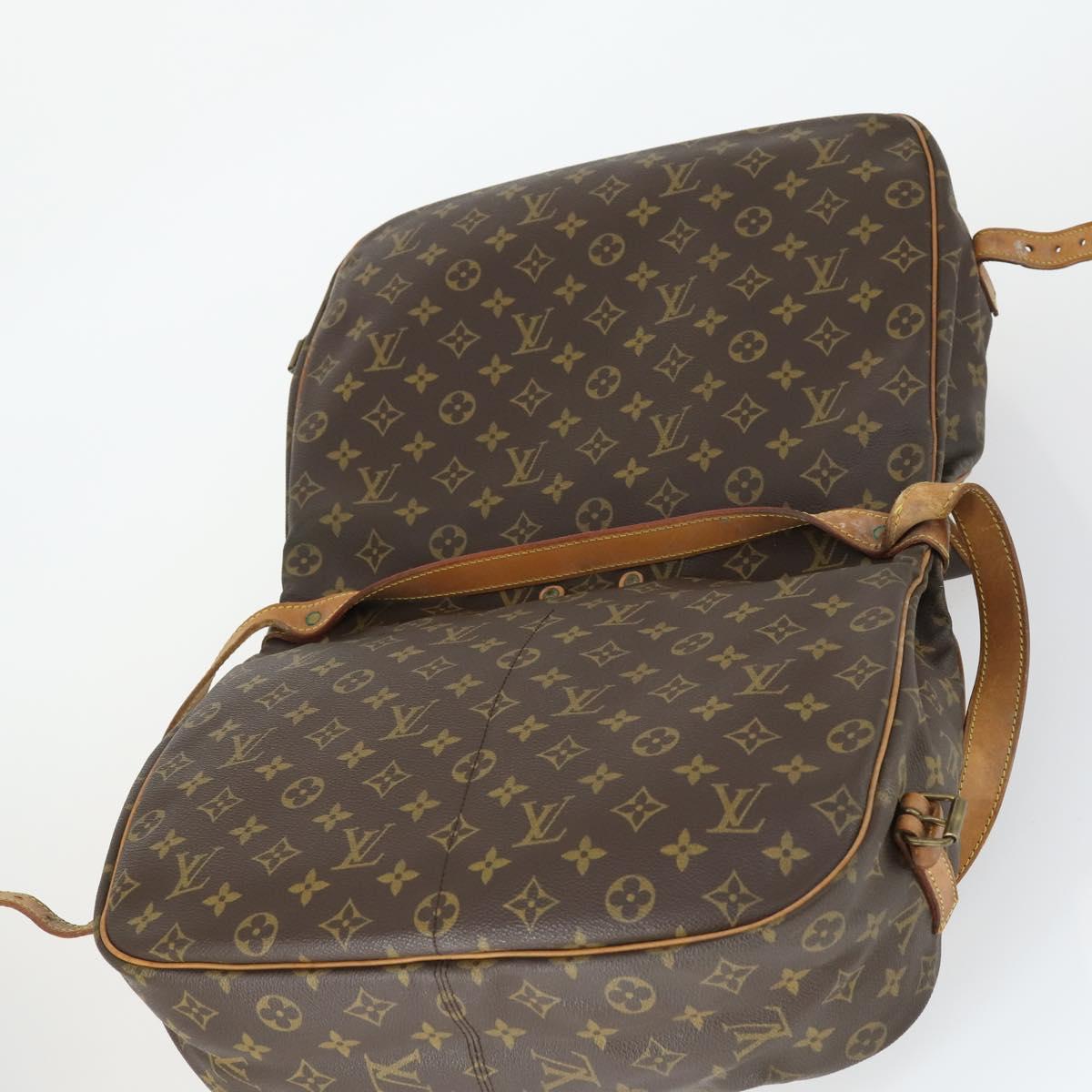 LOUIS VUITTON Monogram Saumur 35 Shoulder Bag M42254 LV Auth BA10390