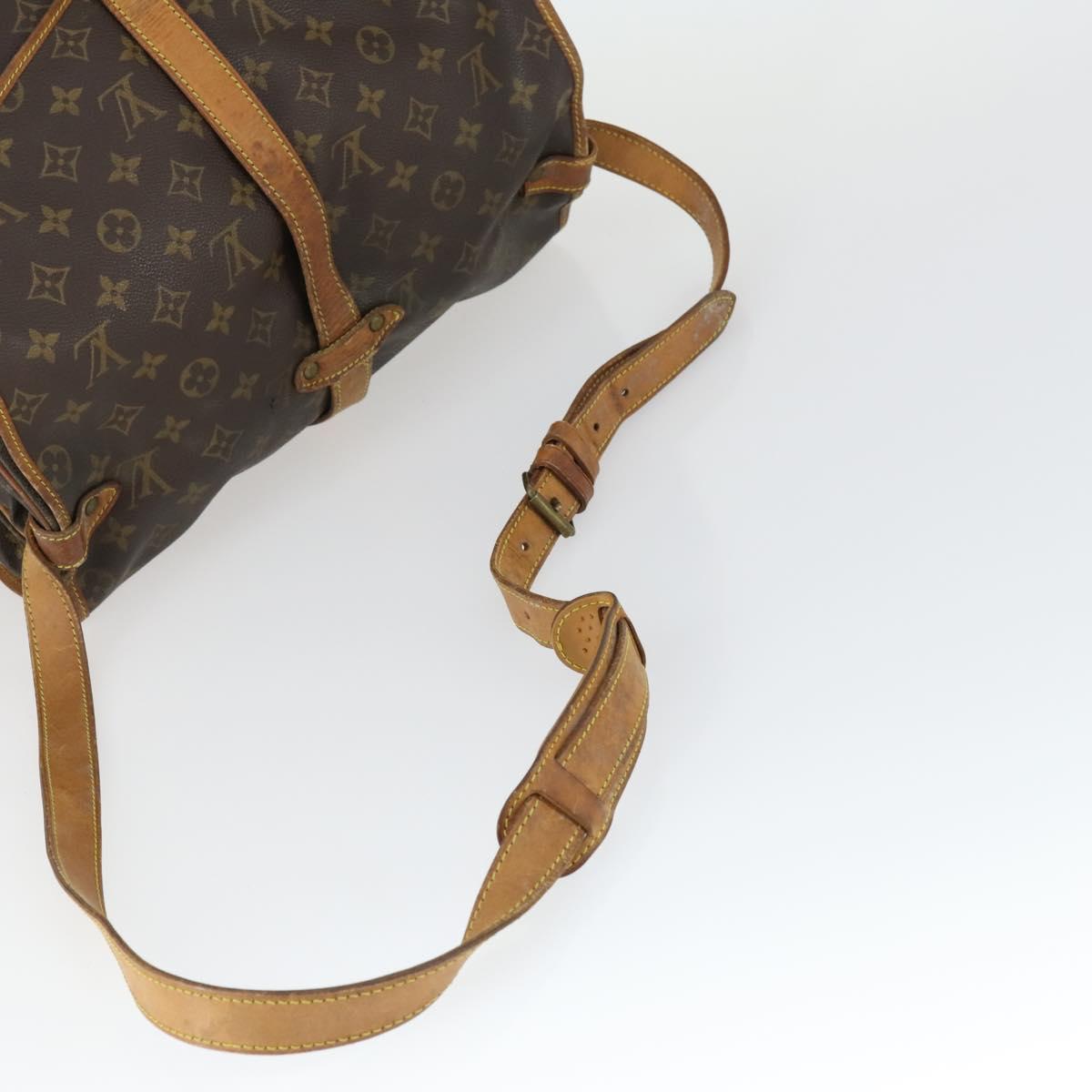LOUIS VUITTON Monogram Saumur 35 Shoulder Bag M42254 LV Auth BA10390