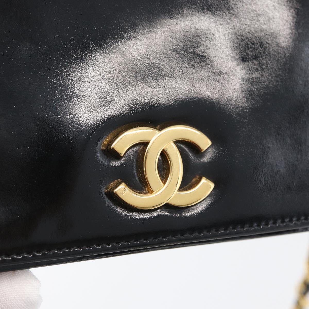 CHANEL Chain Shoulder Bag Patent leather Black Gold CC Auth BA10760