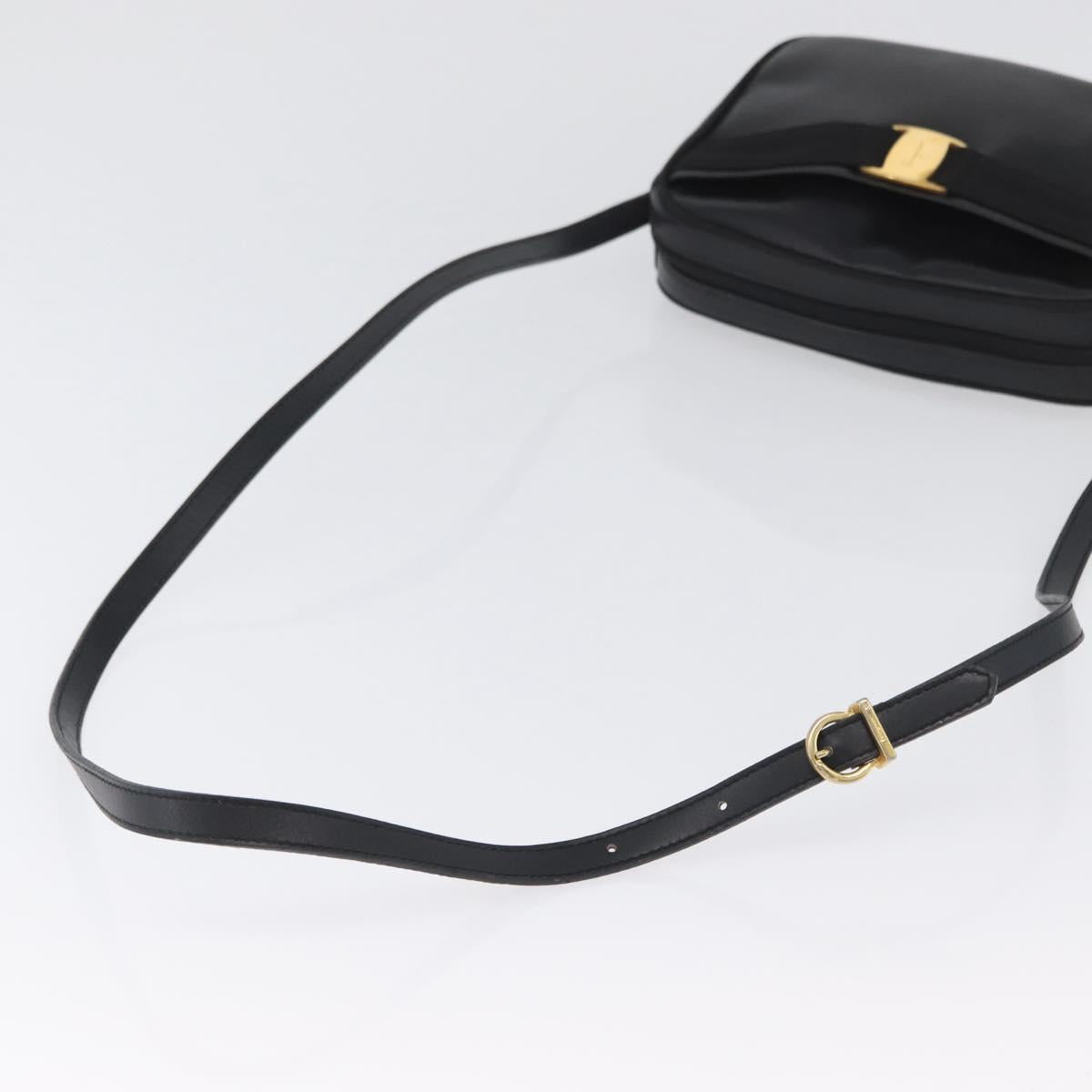 Salvatore Ferragamo Vala Shoulder Bag Leather Black Gold Auth BA10794
