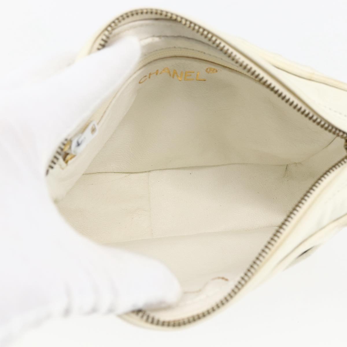 CHANEL Matelasse Shoulder Bag Leather White Gold CC Auth BA10848