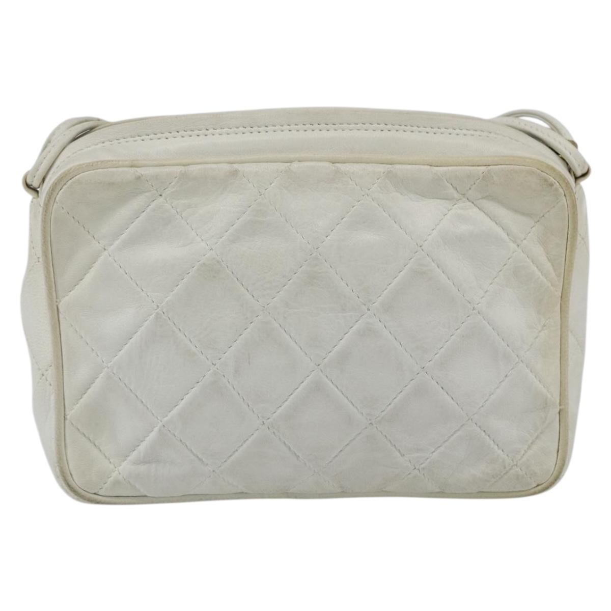 CHANEL Matelasse Shoulder Bag Leather White Gold CC Auth BA10848