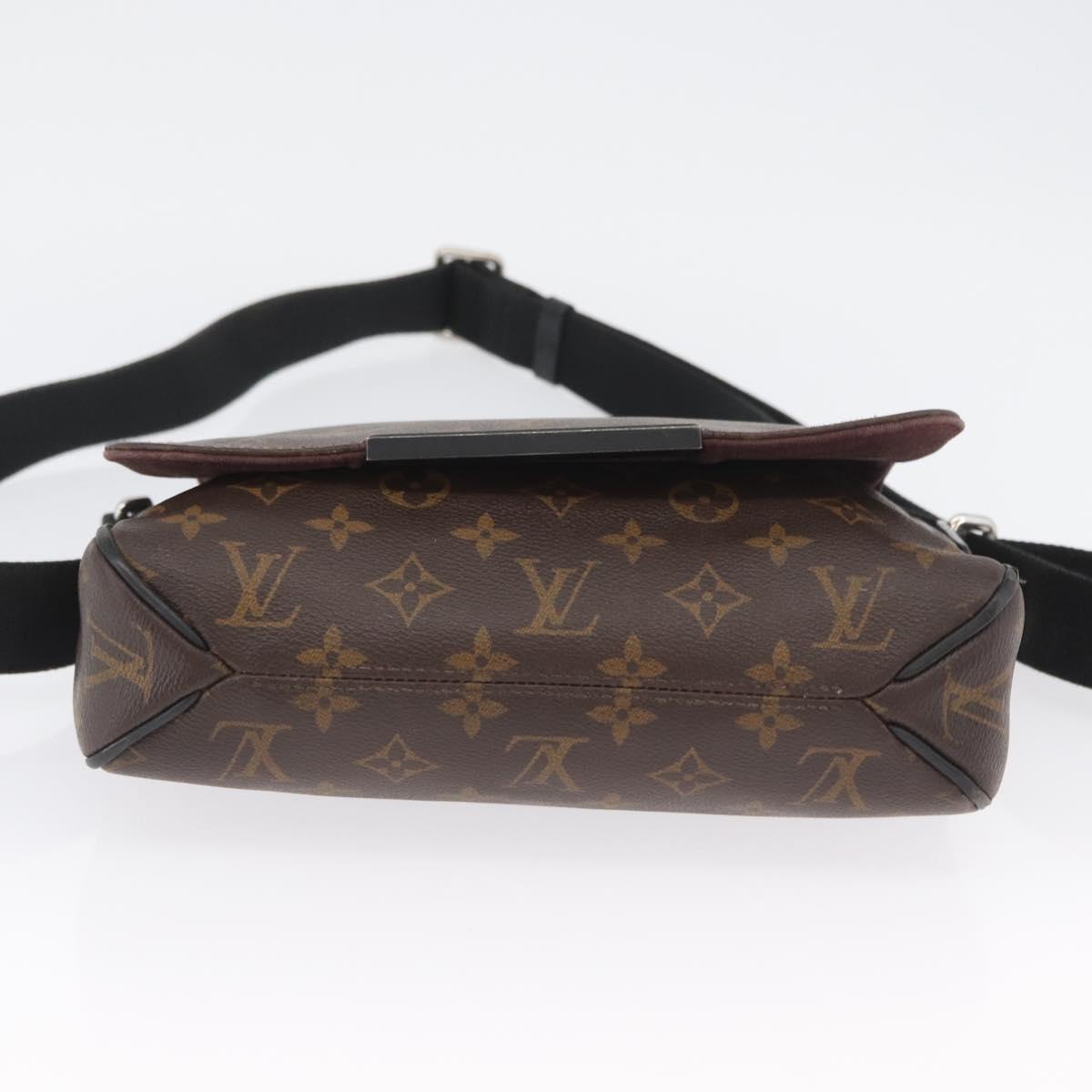 LOUIS VUITTON Monogram District PM Shoulder Bag M40935 LV Auth BA10866