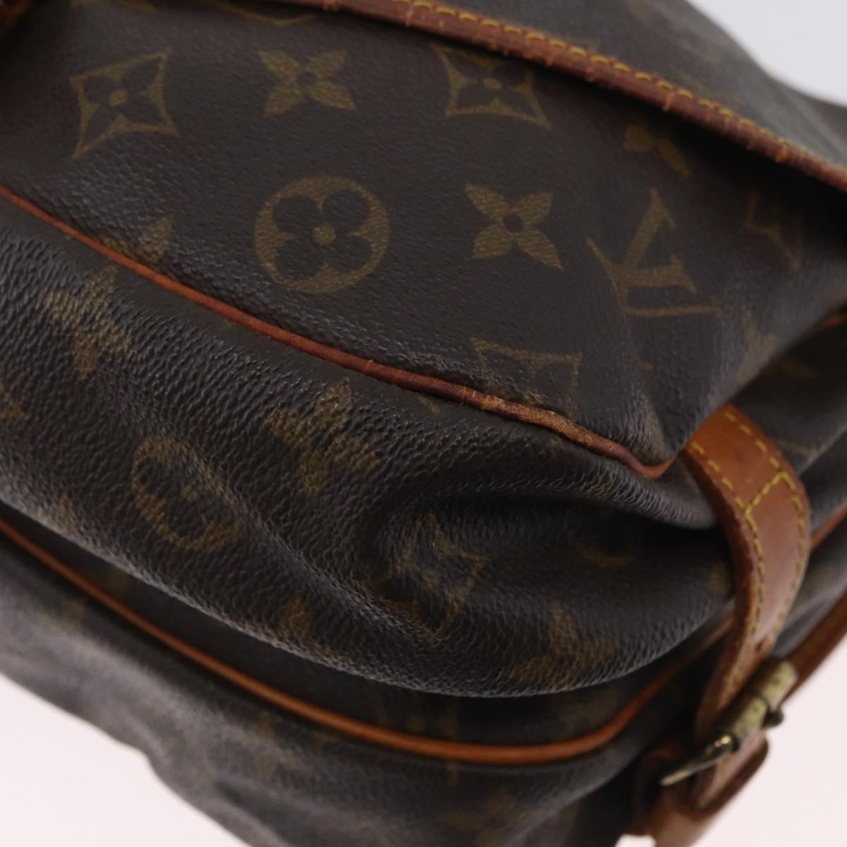 LOUIS VUITTON Monogram Saumur 30 Shoulder Bag M42256 LV Auth BA10996