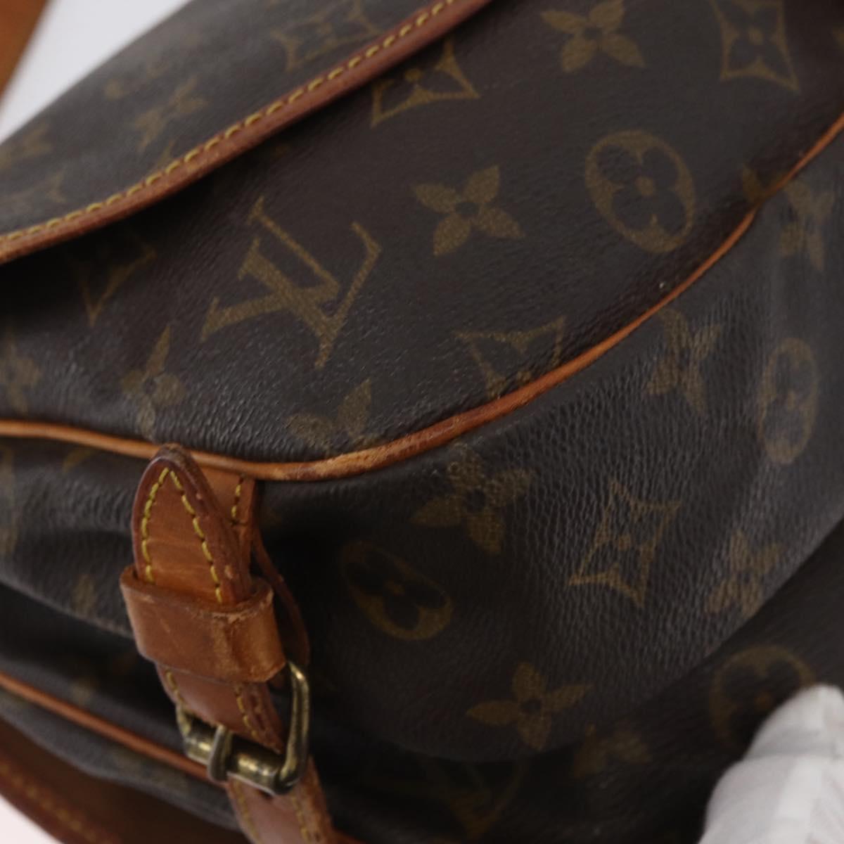 LOUIS VUITTON Monogram Saumur 30 Shoulder Bag M42256 LV Auth BA10996