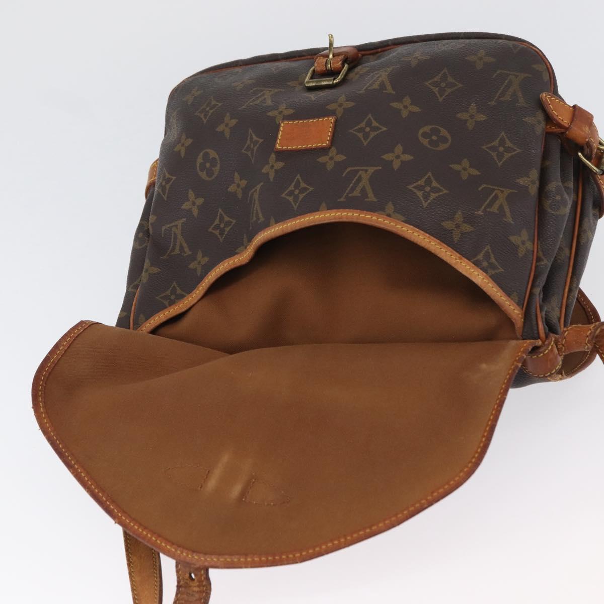 LOUIS VUITTON Monogram Saumur 30 Shoulder Bag M42256 LV Auth BA10996