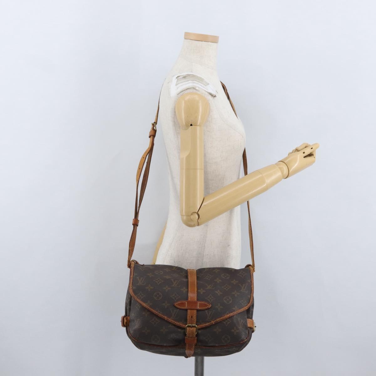 LOUIS VUITTON Monogram Saumur 30 Shoulder Bag M42256 LV Auth BA10996