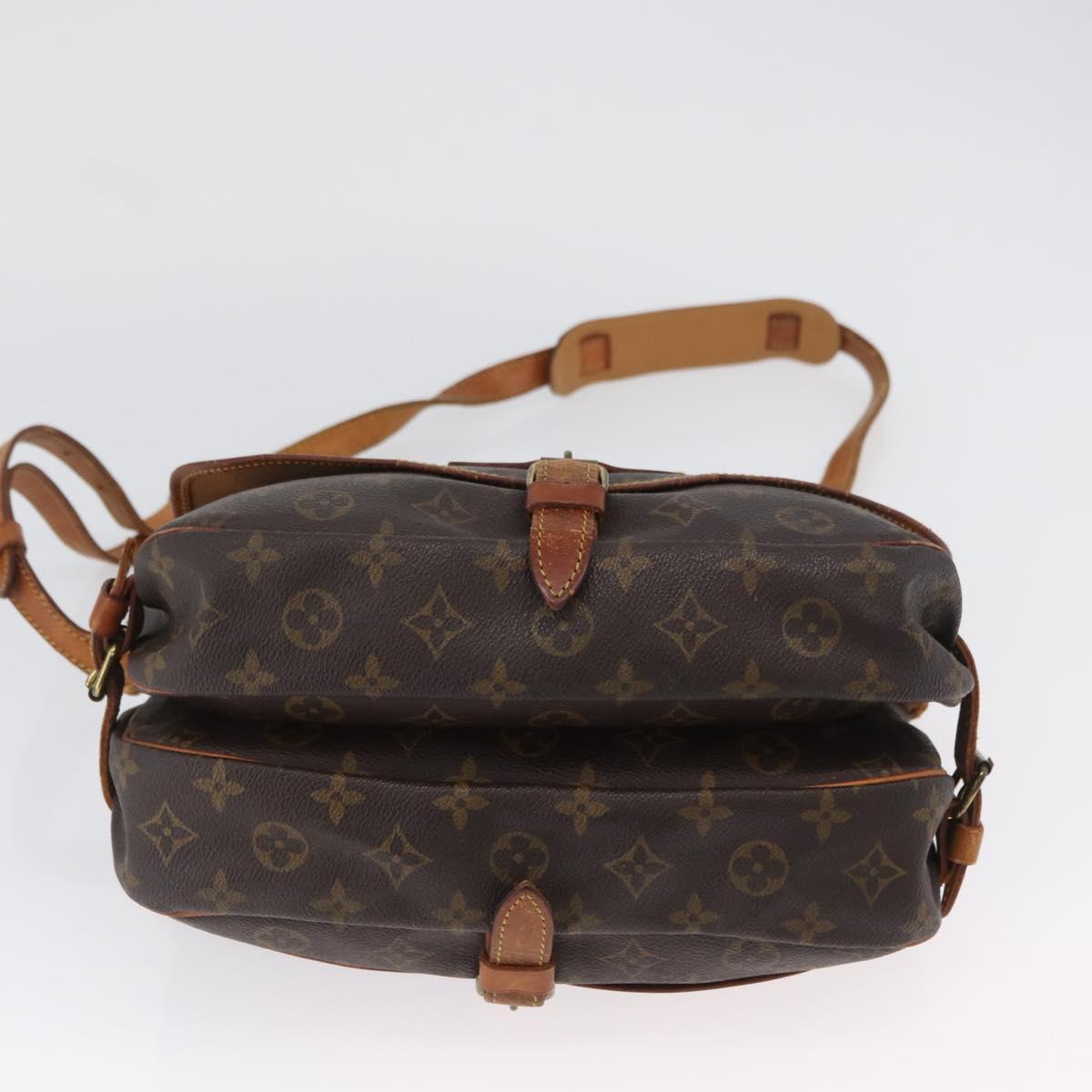 LOUIS VUITTON Monogram Saumur 30 Shoulder Bag M42256 LV Auth BA10996