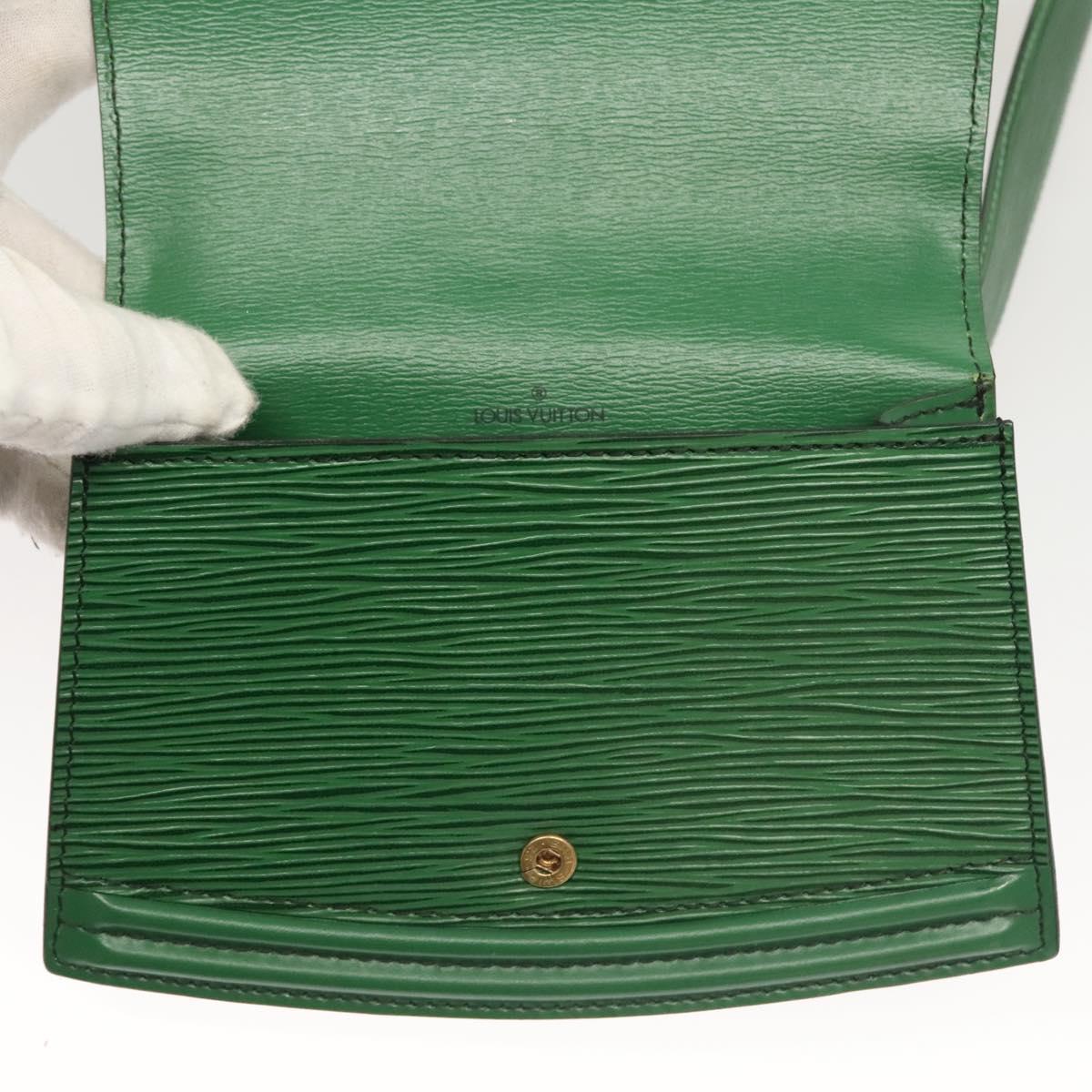 LOUIS VUITTON Epi Pochette Ceinture Tilshit Waist Bag Green M52604 Auth BA1111