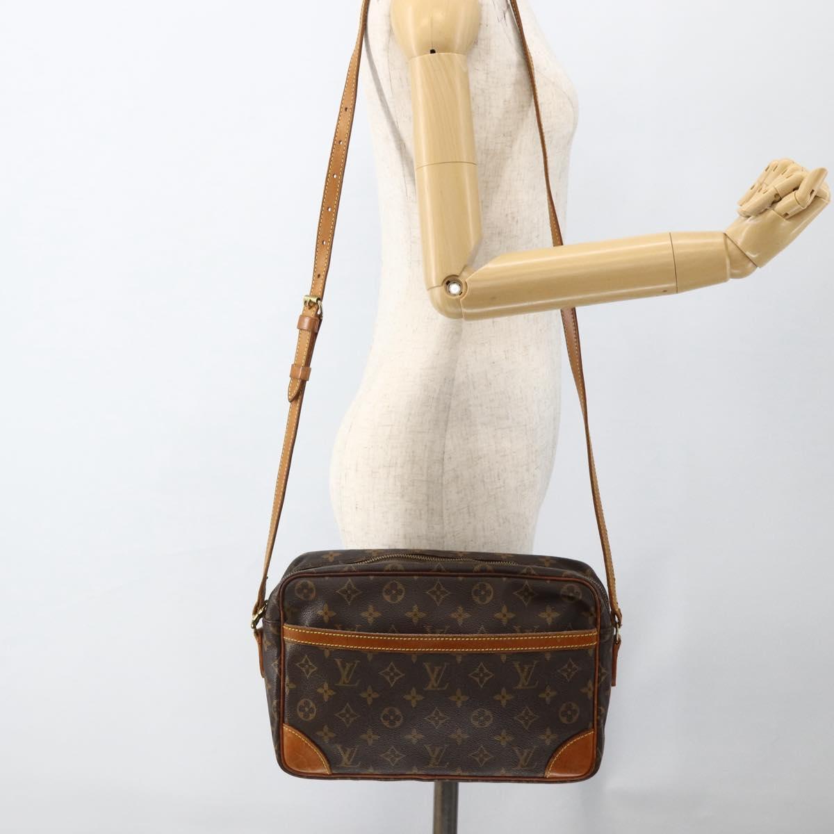LOUIS VUITTON Monogram Trocadero 30 Shoulder Bag M51272 LV Auth BA11238