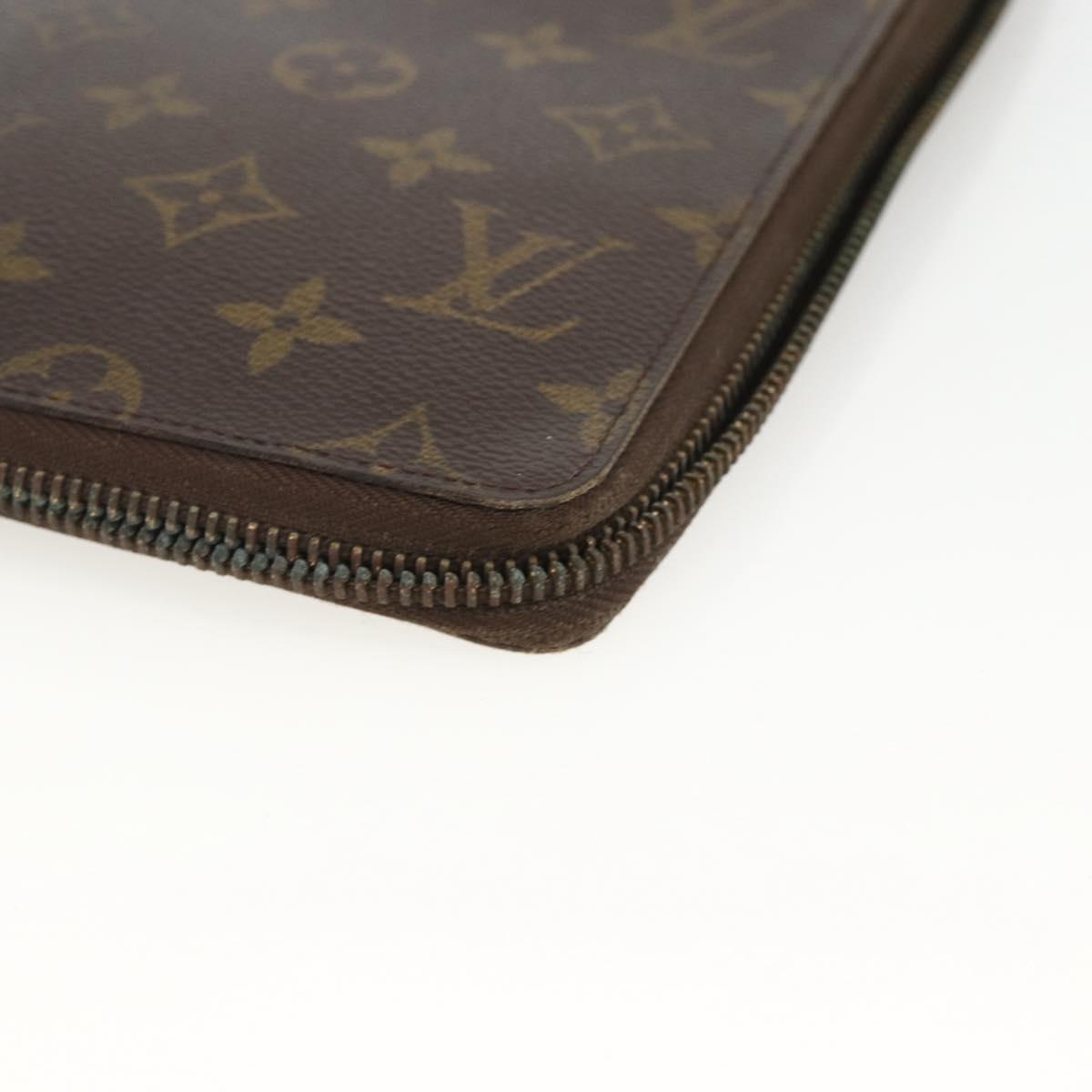 LOUIS VUITTON Monogram Poche Escapade Travel Case M60113 LV Auth BA11632