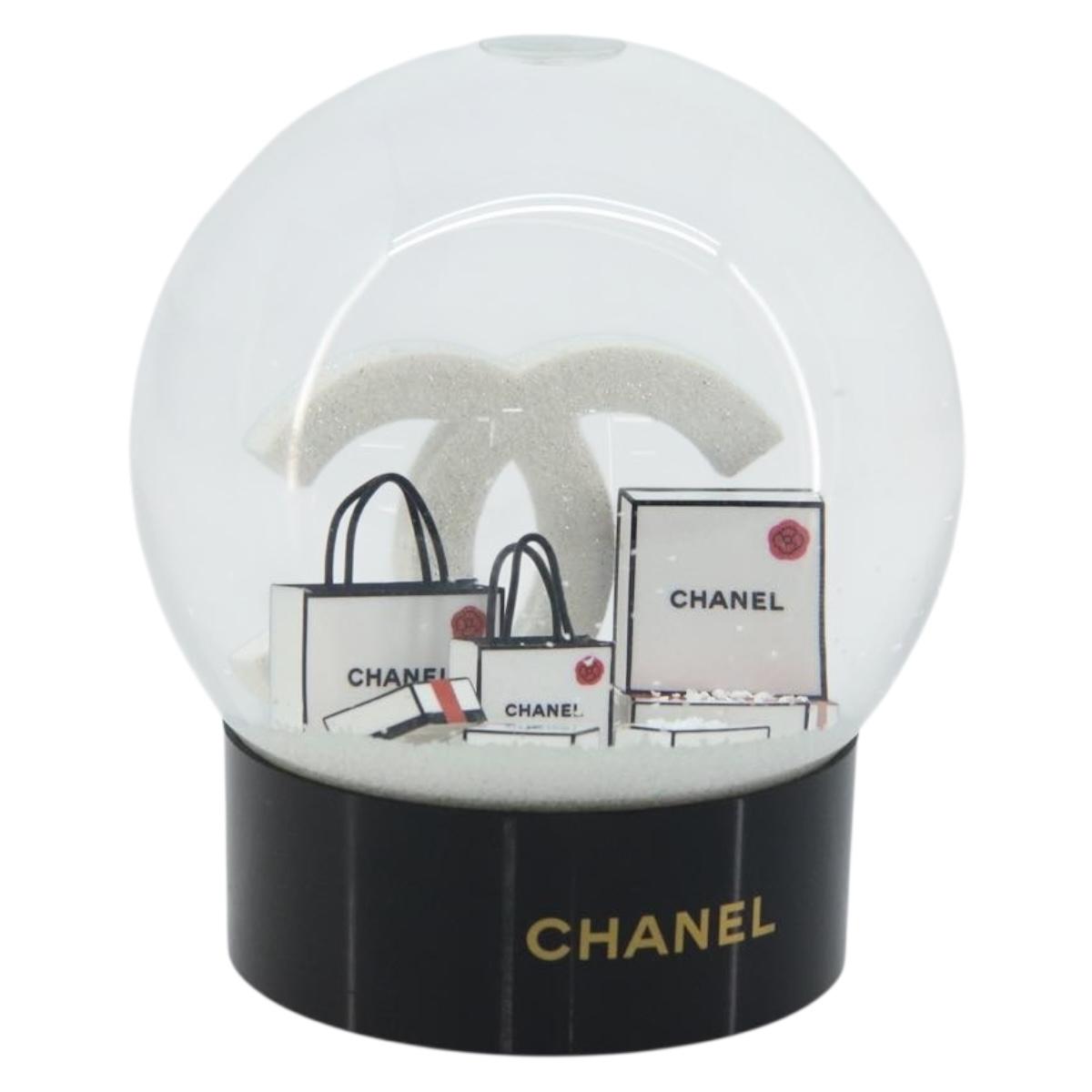 CHANEL Snow Globe Glass White CC Auth BA11731