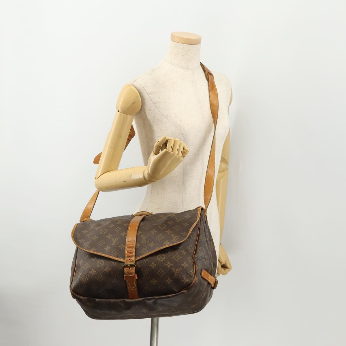 LOUIS VUITTON Monogram Saumur 35 Shoulder Bag M42254 LV Auth BA11793