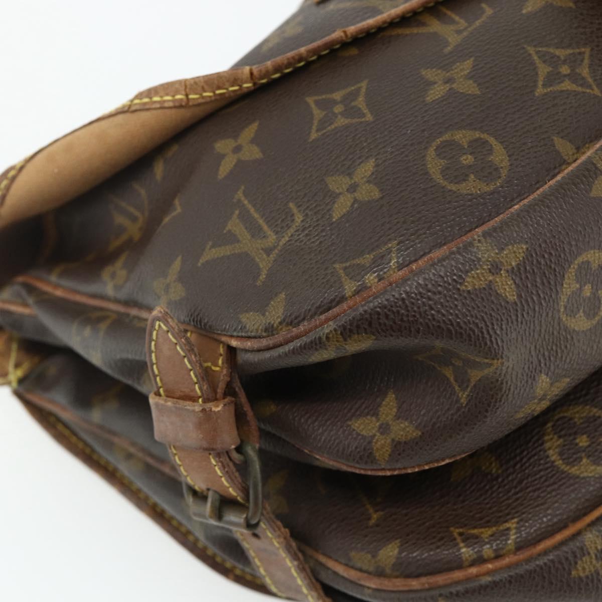 LOUIS VUITTON Monogram Saumur 30 Shoulder Bag M42256 LV Auth BA12118