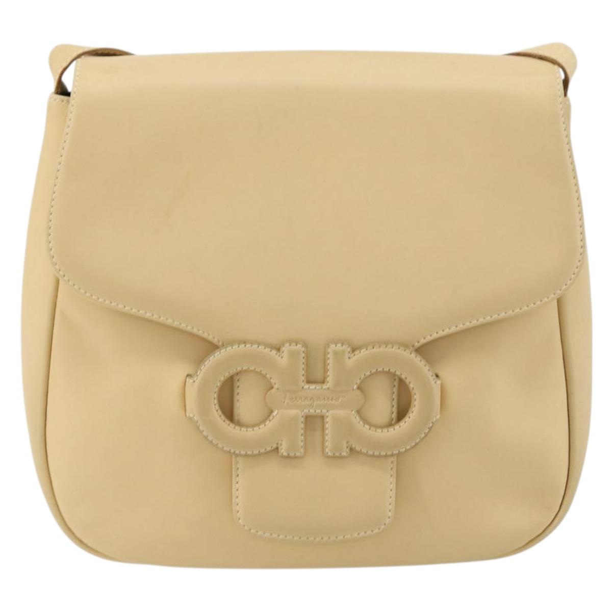 Salvatore Ferragamo Gancini Shoulder Bag Leather Ivory Silver Auth BA12266