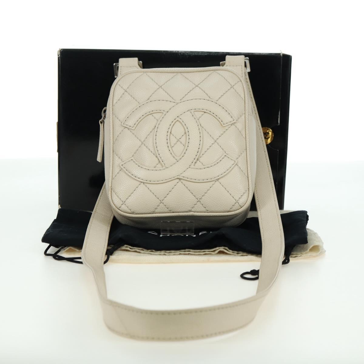 CHANEL Matelasse Shoulder Bag Caviar Skin Ivory Gold CC Auth BA12379V