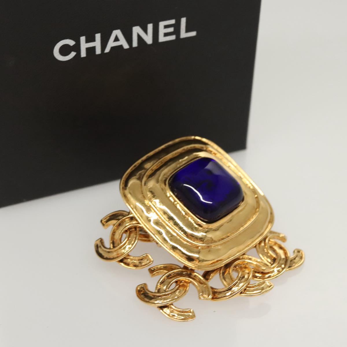 CHANEL Brooch metal Gold CC Auth BA1258SAM