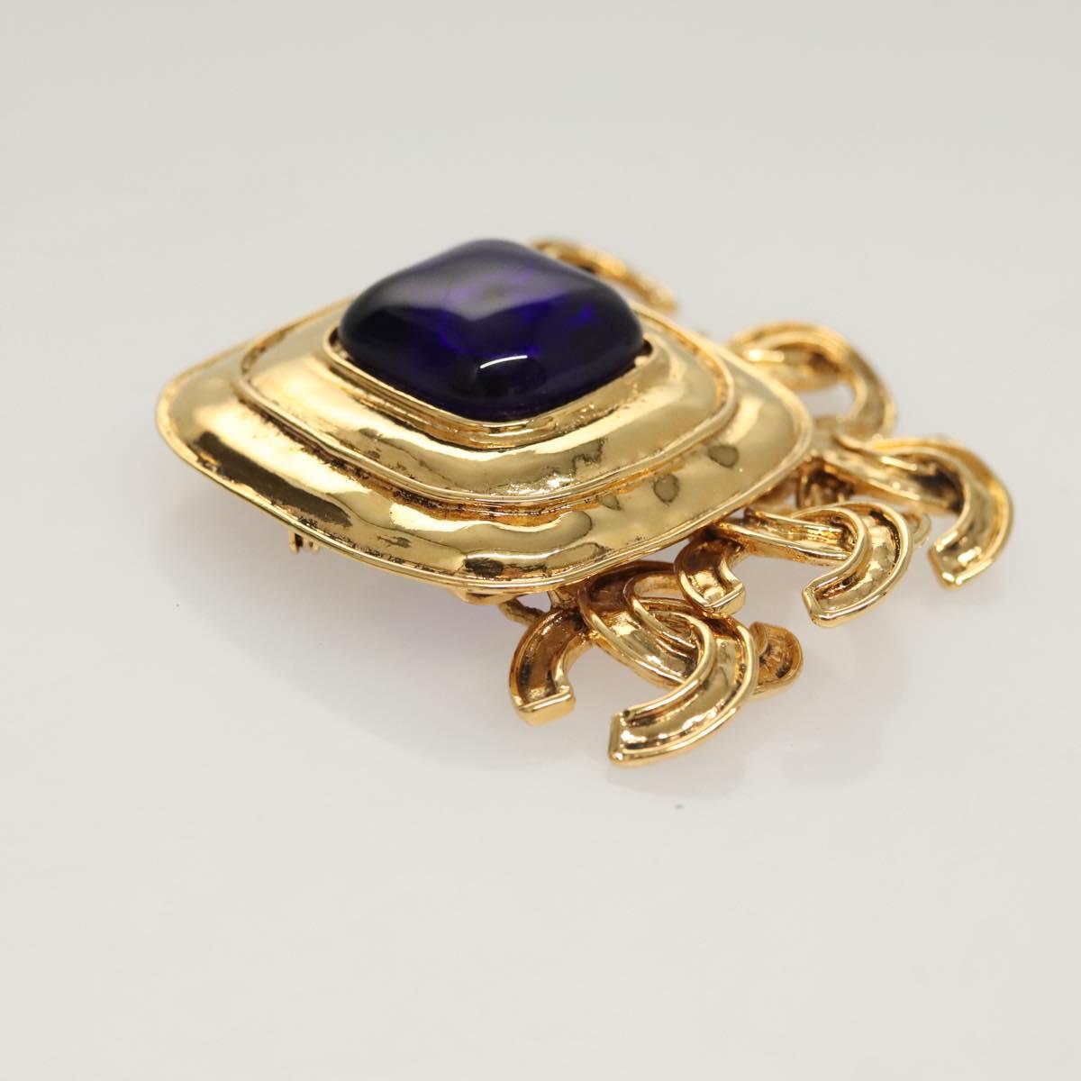 CHANEL Brooch metal Gold CC Auth BA1258SAM