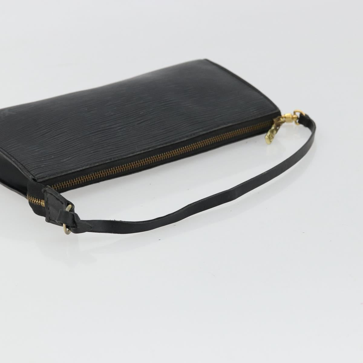 LOUIS VUITTON Epi Pochette Accessoires Pouch Black M52982 LV Auth BA12799