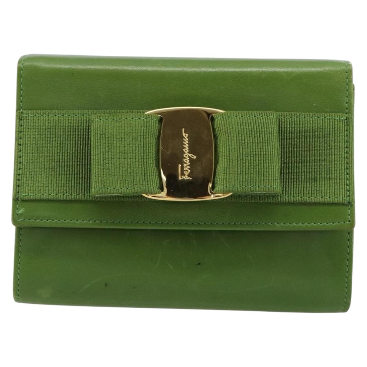 Salvatore Ferragamo Vara Ribbon Chain Bag Leather Green Gold Auth BA12890