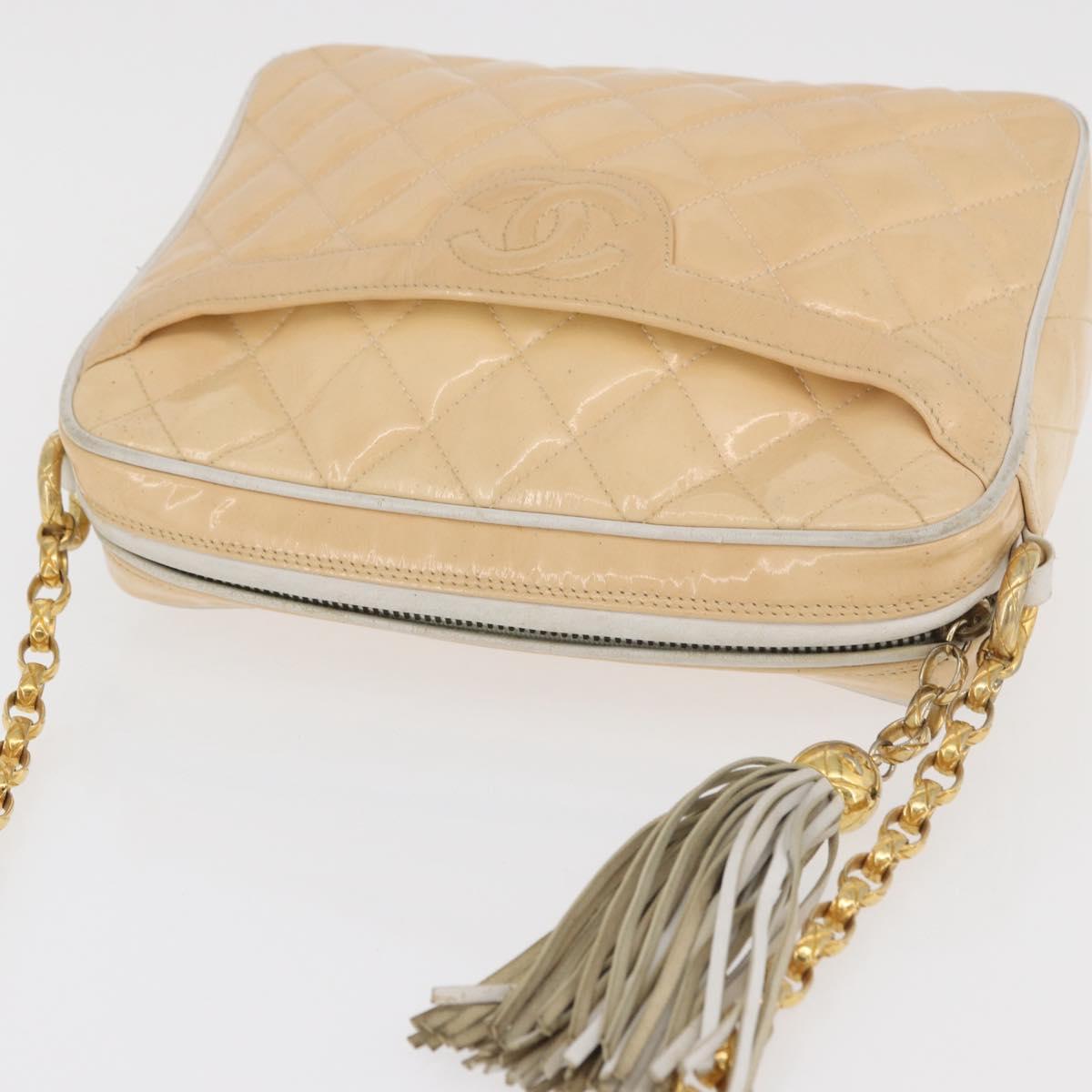 CHANEL Matelasse Chain Shoulder Bag Patent Leather Ivory Gold CC Auth BA13017