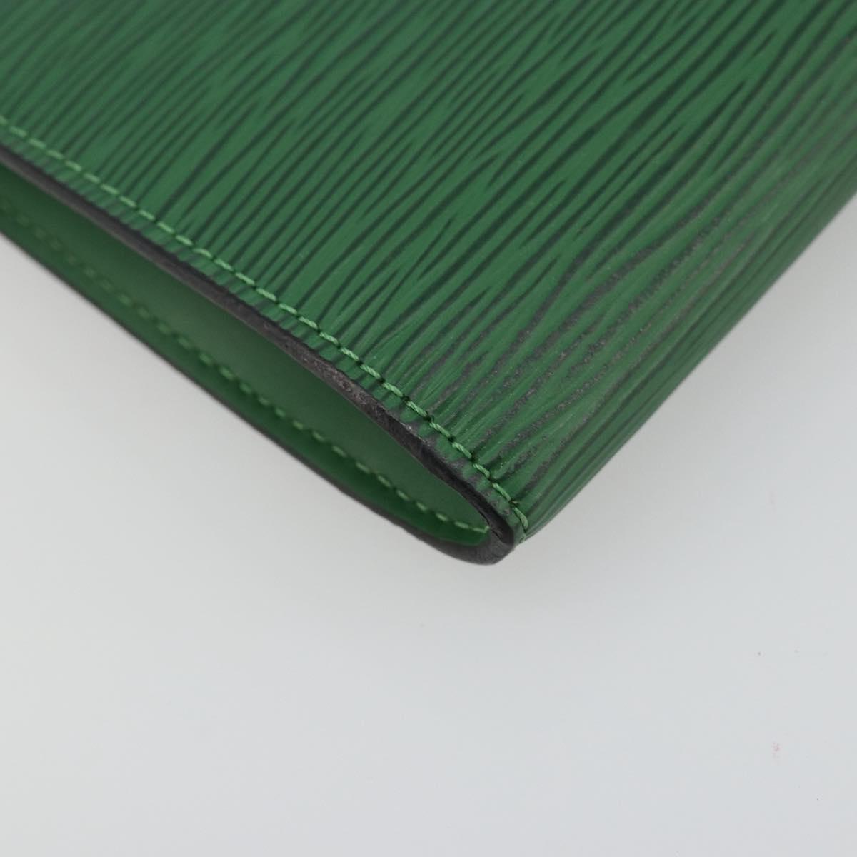 LOUIS VUITTON Epi Pochette Accessoires Pouch Green M52984 LV Auth BA13400