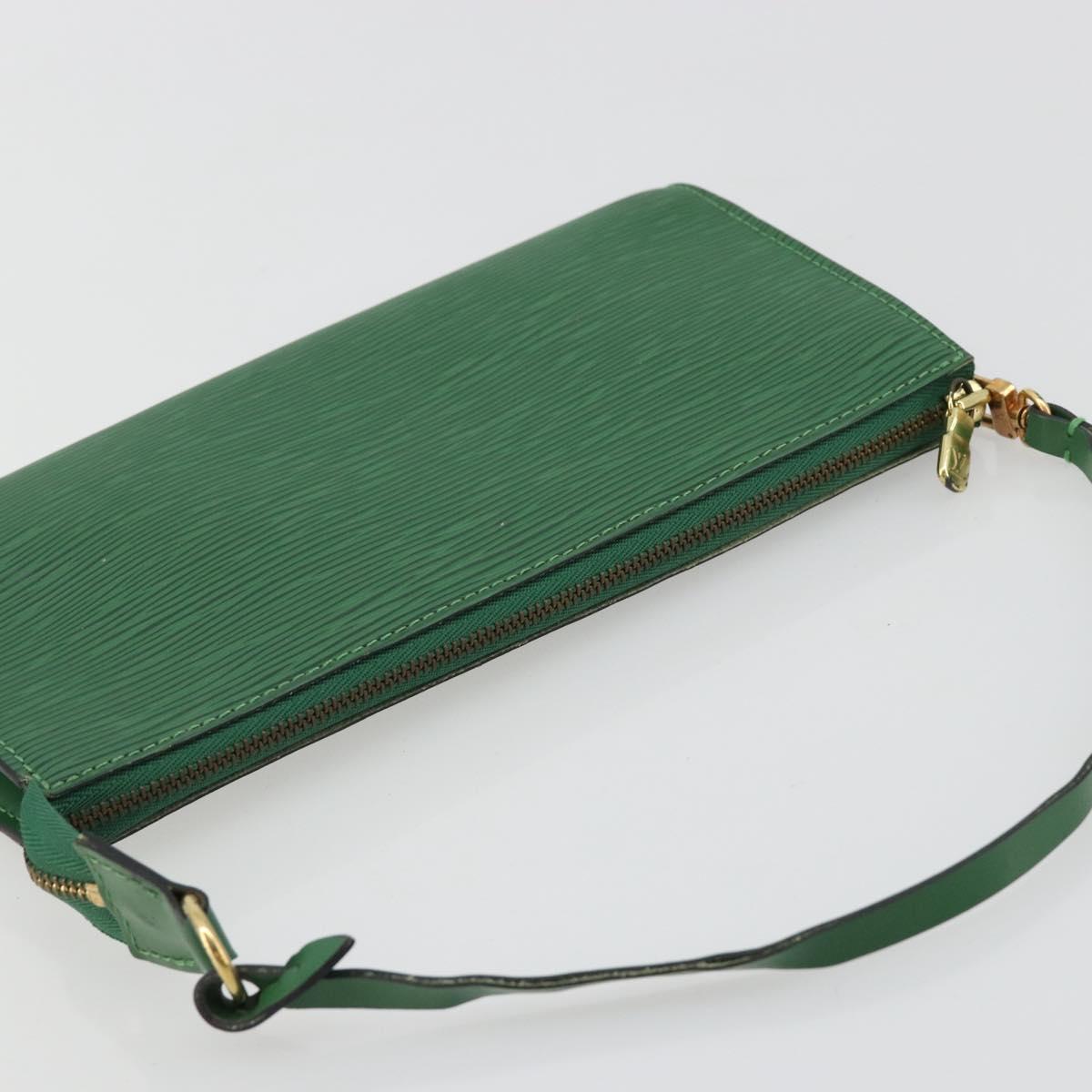 LOUIS VUITTON Epi Pochette Accessoires Pouch Green M52984 LV Auth BA13400