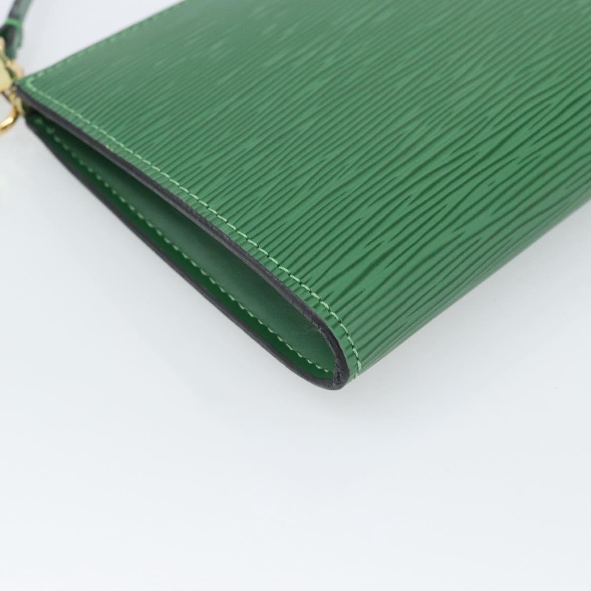 LOUIS VUITTON Epi Pochette Accessoires Accessory Pouch Green M52984 Auth BA13512