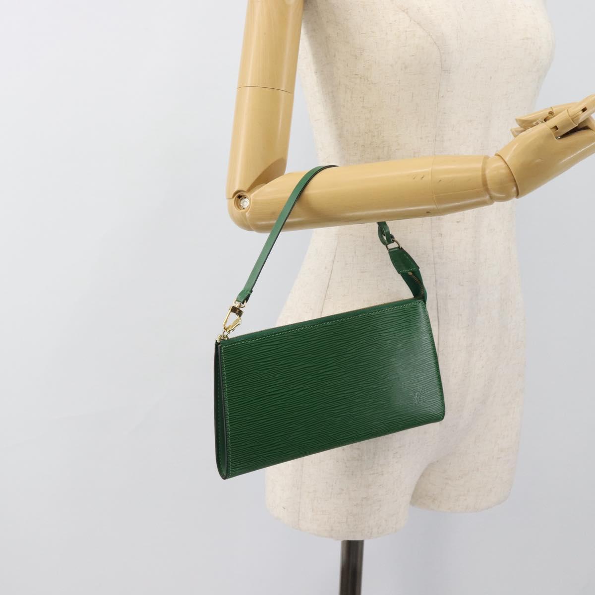 LOUIS VUITTON Epi Pochette Accessoires Accessory Pouch Green M52984 Auth BA13512
