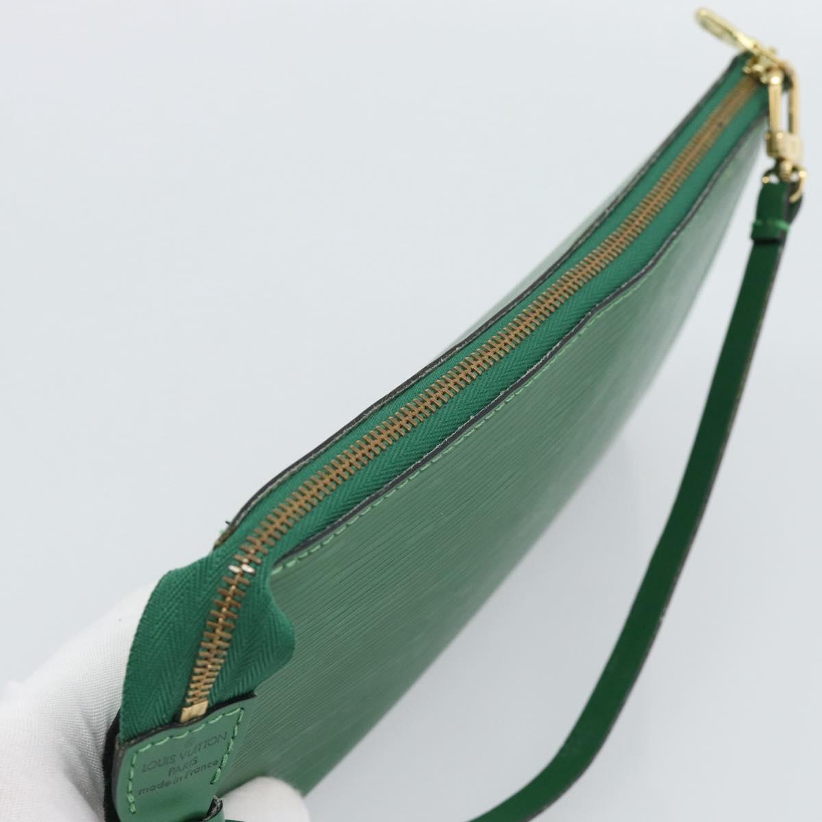 LOUIS VUITTON Epi Pochette Accessoires Accessory Pouch Green M52984 Auth BA13512