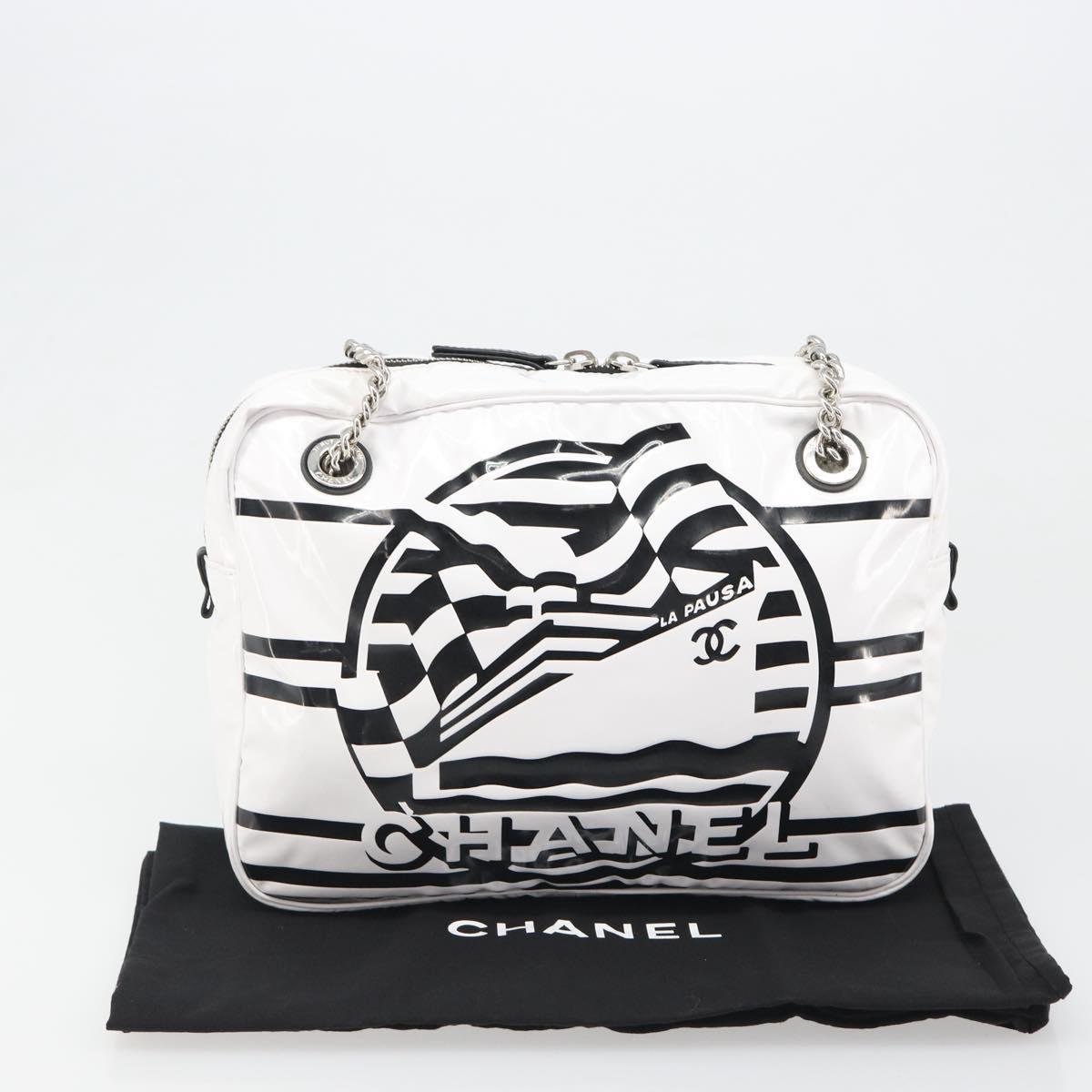 CHANEL La Pausa Chain Bag Patent leather White Silver CC Auth BA13516SAM