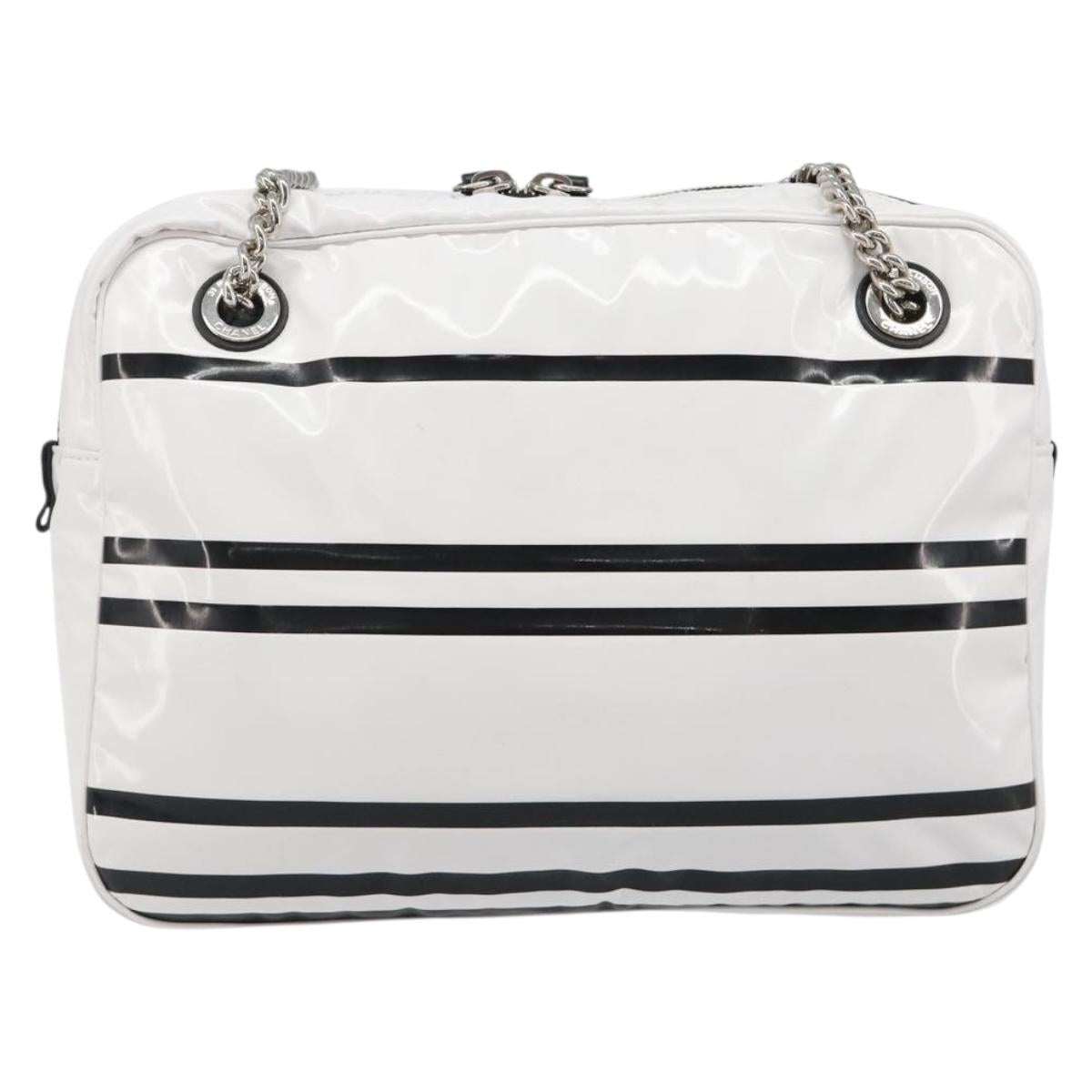 CHANEL La Pausa Chain Bag Patent leather White Silver CC Auth BA13516SAM