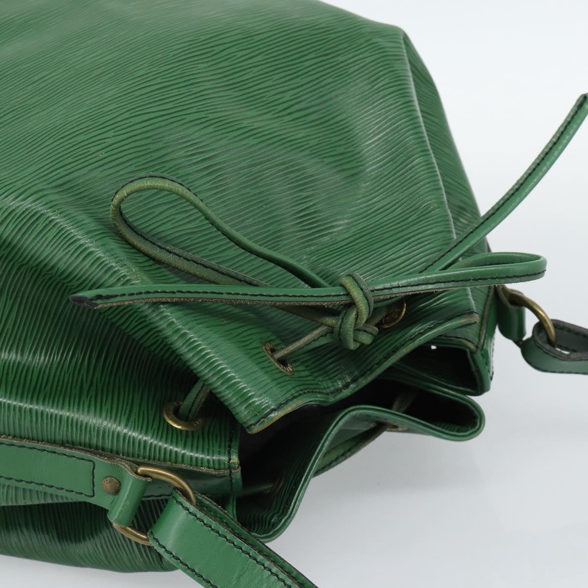 LOUIS VUITTON Epi Noe Shoulder Bag Green M44004 LV Auth BA13556