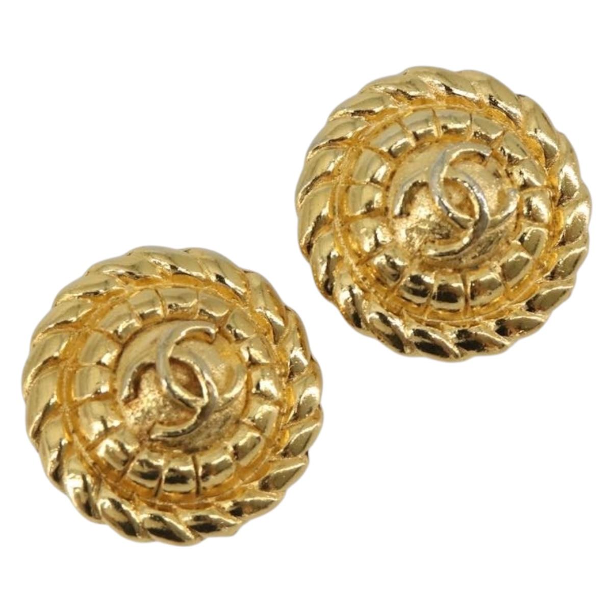 CHANEL Earring Metal Gold Tone CC Auth BA13635
