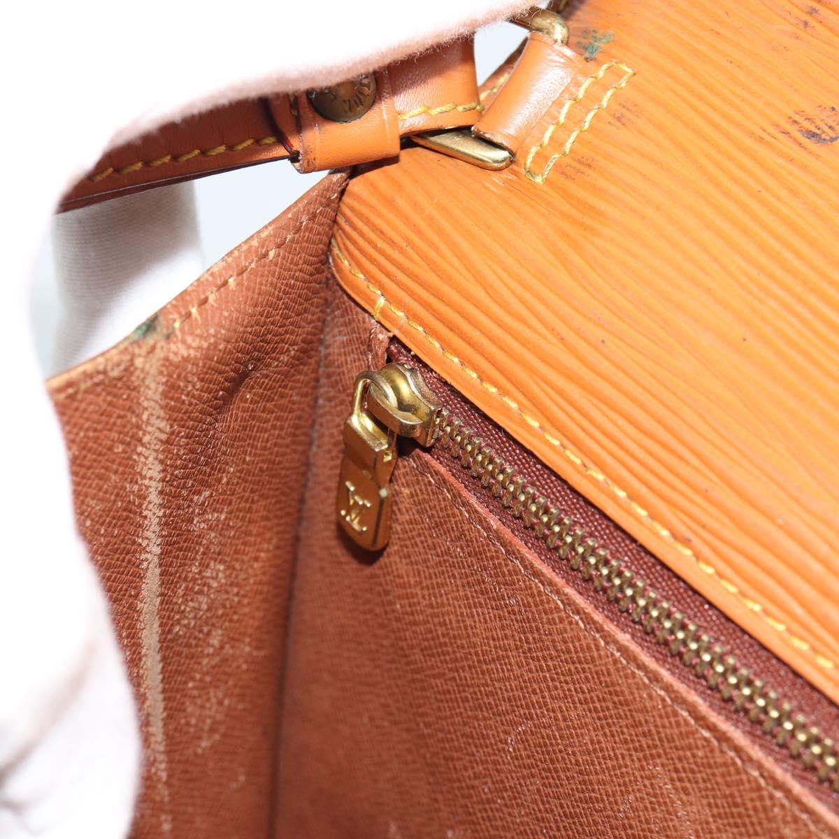 LOUIS VUITTON Epi Serie Dragonne Hand Bag Zipangu Gold M52618 LV Auth BA13660