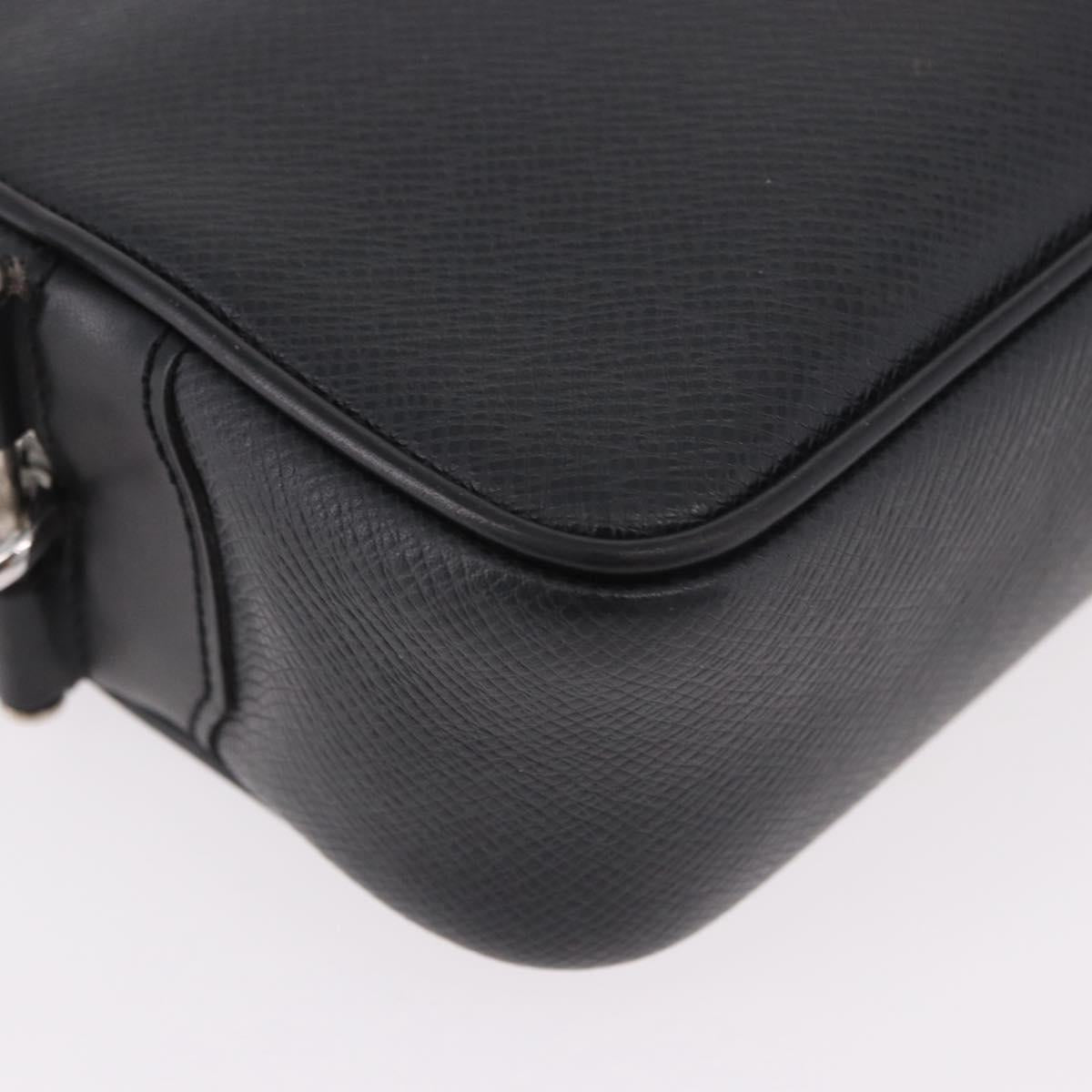 LOUIS VUITTON Taiga Karga Clutch Bag Ardoise Black M30812 LV Auth BA13765A