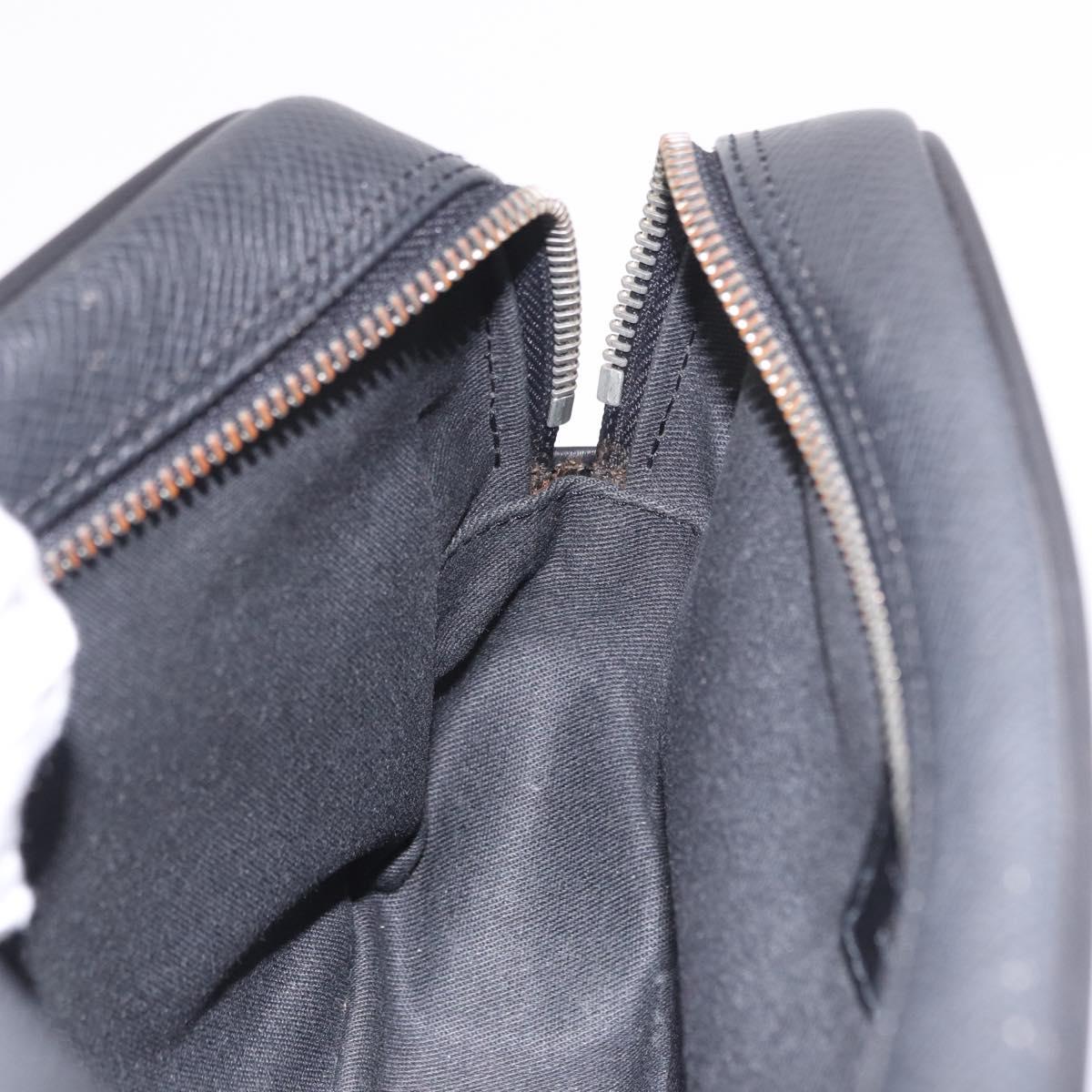 LOUIS VUITTON Taiga Karga Clutch Bag Ardoise Black M30812 LV Auth BA13765A
