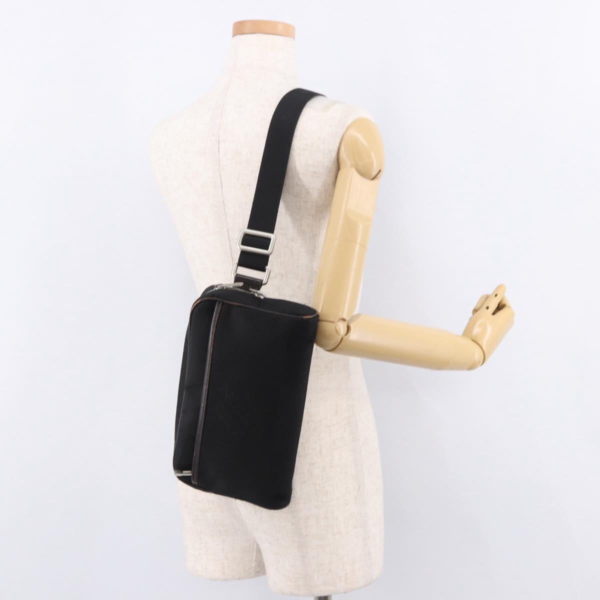 LOUIS VUITTON Damier Geant Acrobat Shoulder Bag Canvas Black M93620 Auth BA13802