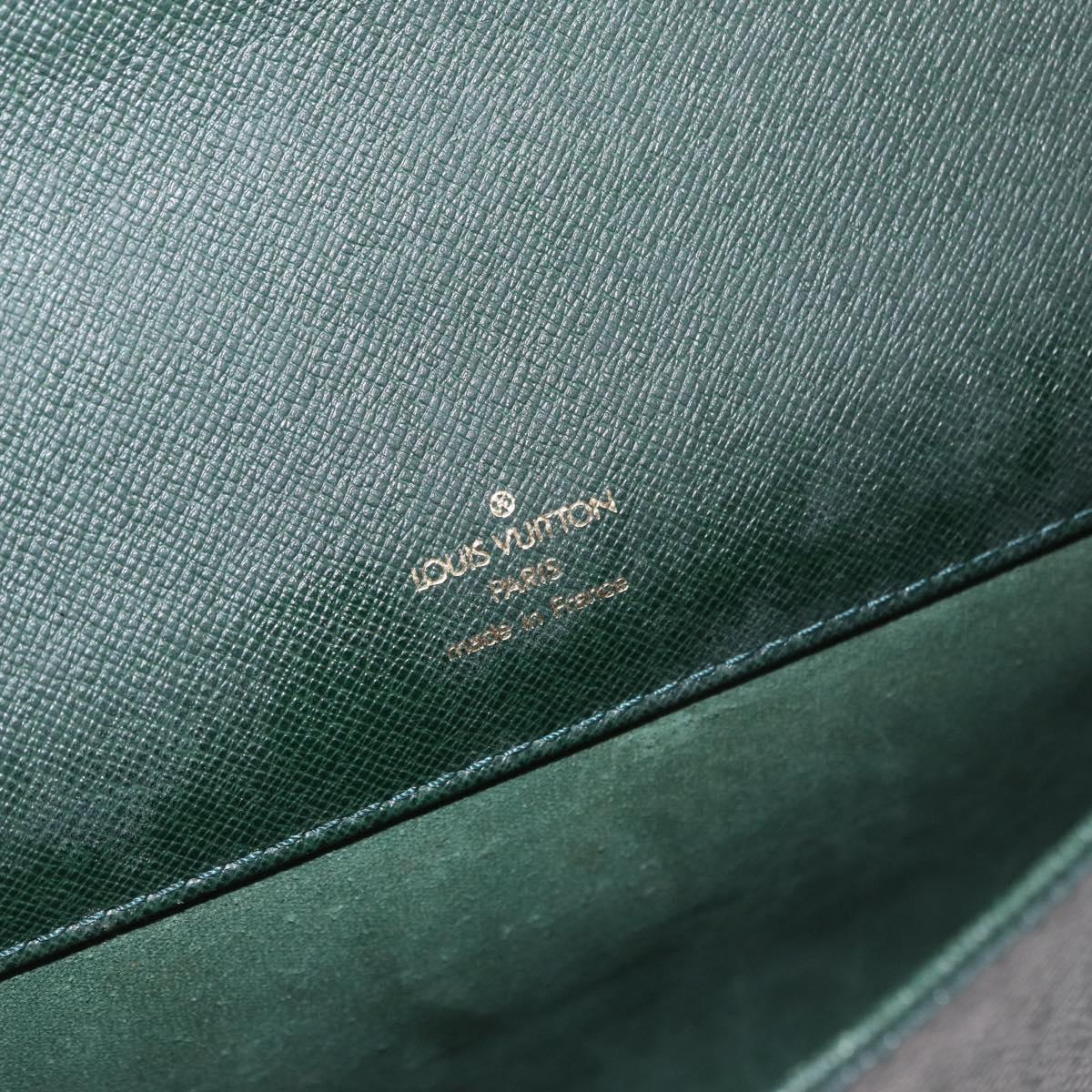 LOUIS VUITTON Taiga ServietteKourad Business Bag Epicea T16786 LV Auth BA13918