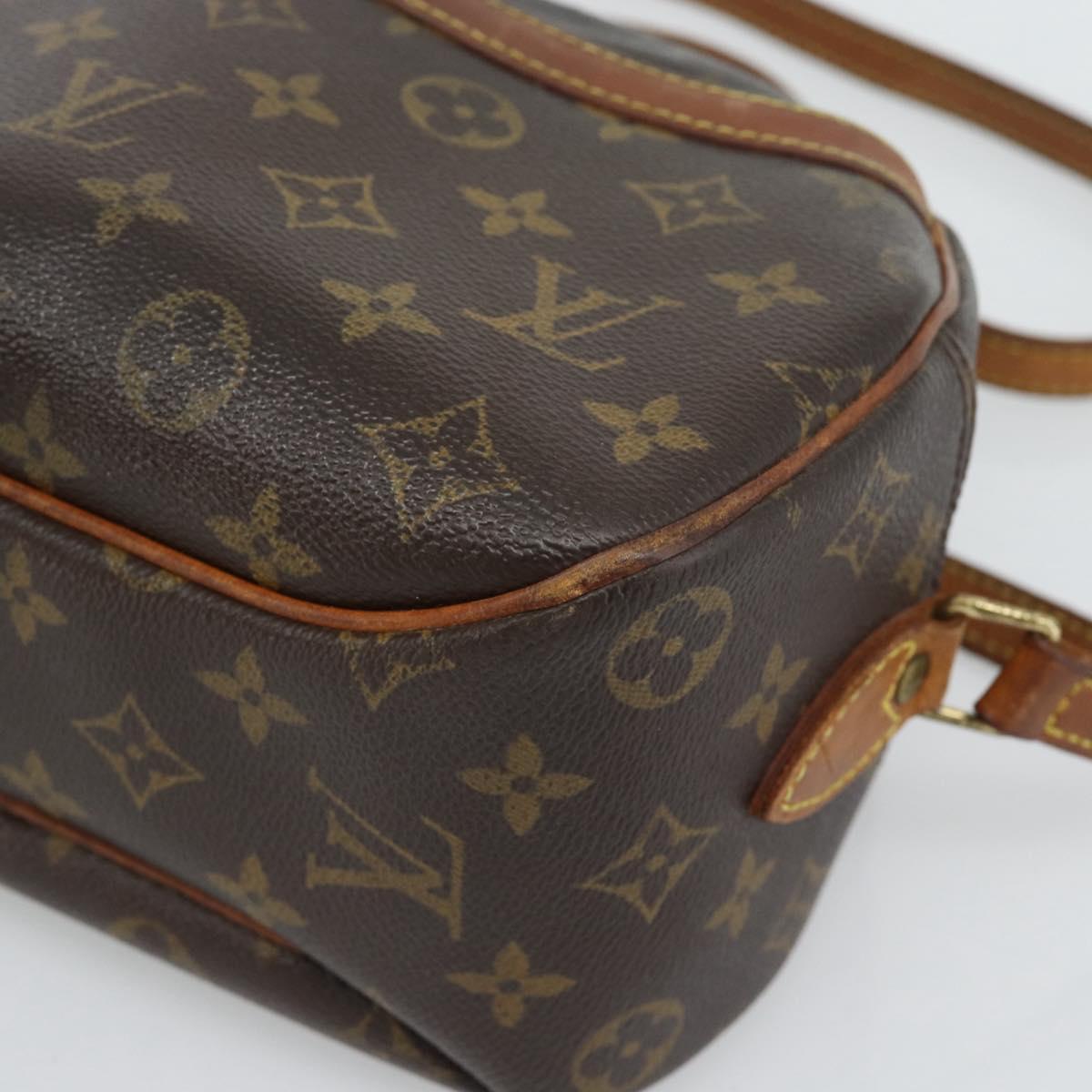 LOUIS VUITTON Monogram Blois Shoulder Bag M51221 LV Auth BA13921