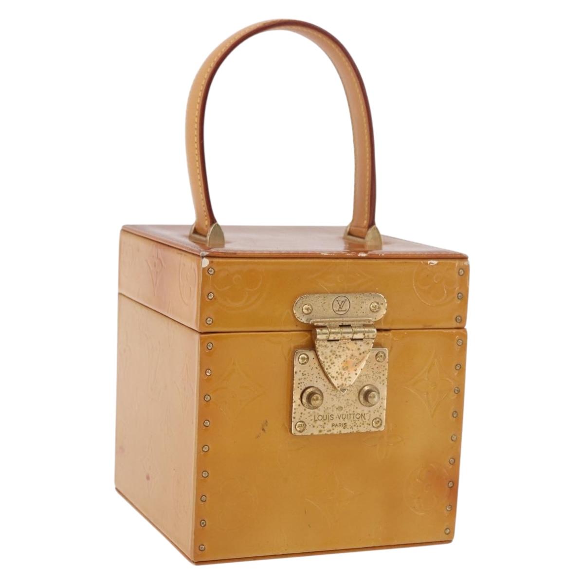 LOUIS VUITTON Vernis Bleecker Cosmetic Pouch Beige M91002 LV Auth BA13925