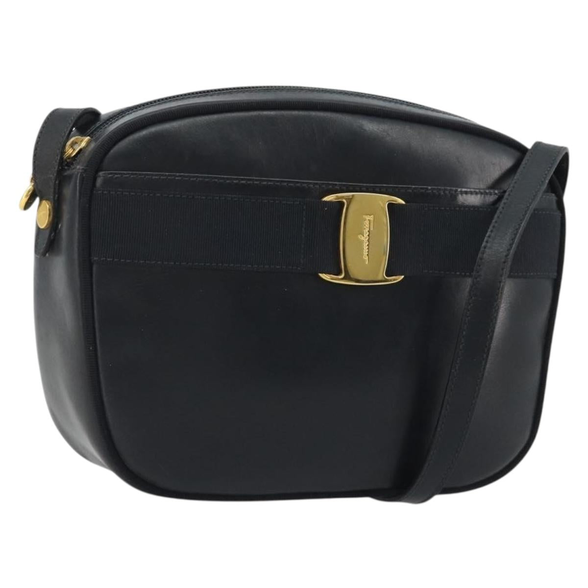 Salvatore Ferragamo Vala Shoulder Bag Leather Black Gold Auth BA13929