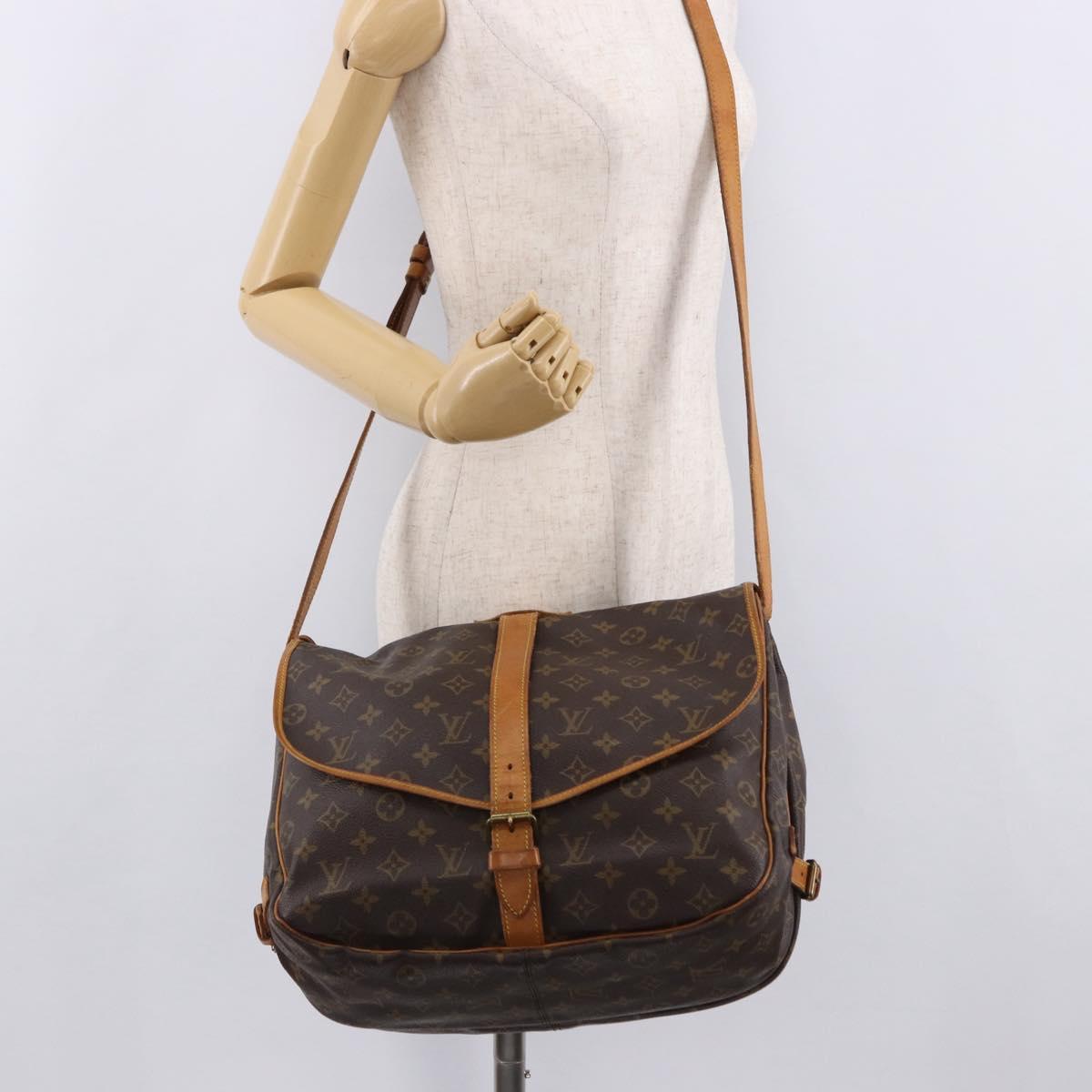 LOUIS VUITTON Monogram Saumur 35 Shoulder Bag M42254 LV Auth BA13944